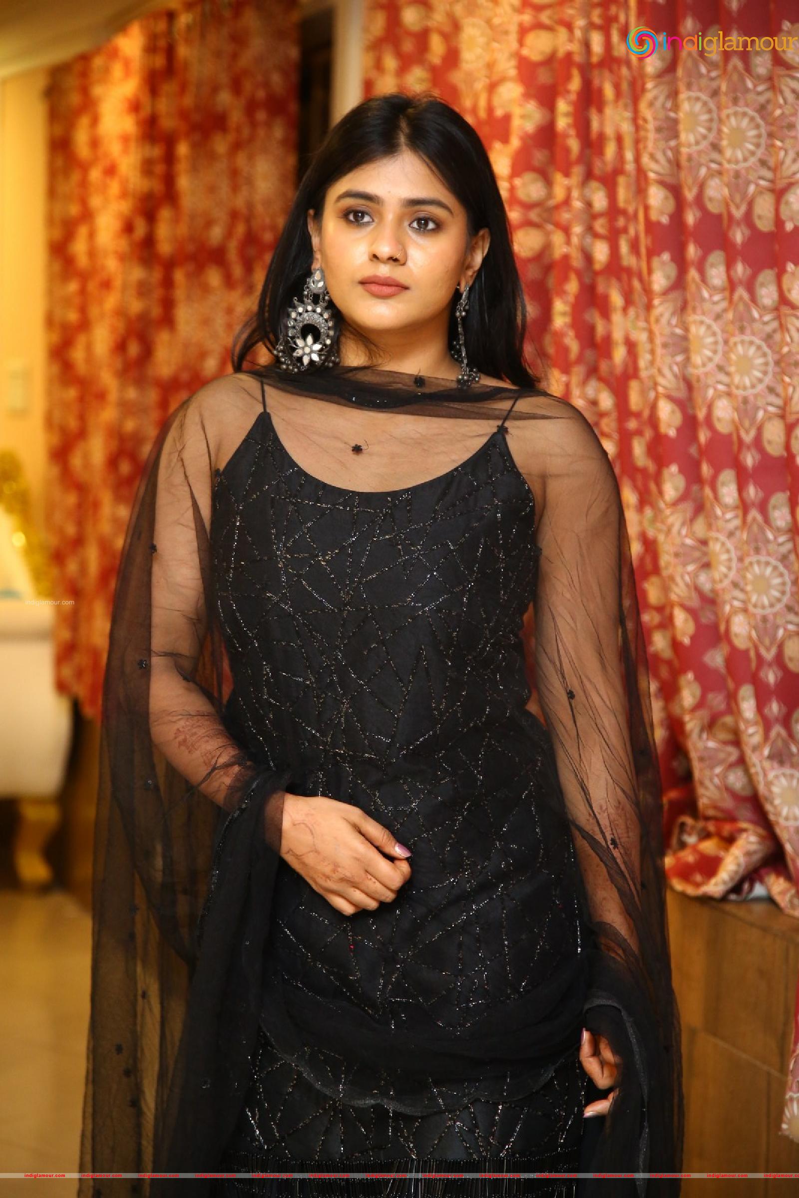 Hebah Patel Actress hd photo