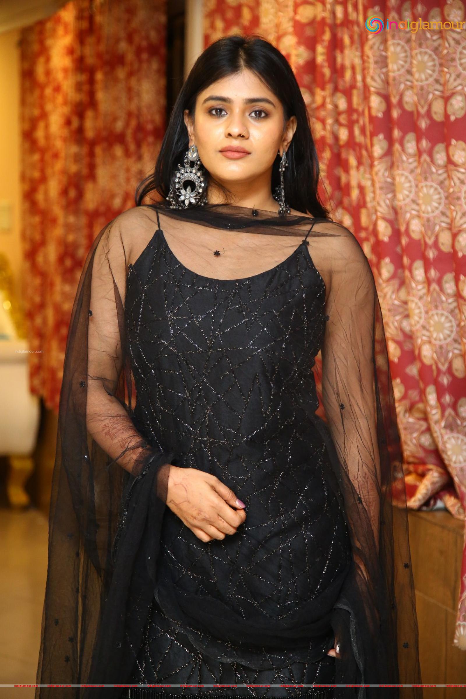 Hebah Patel Actress hd photo
