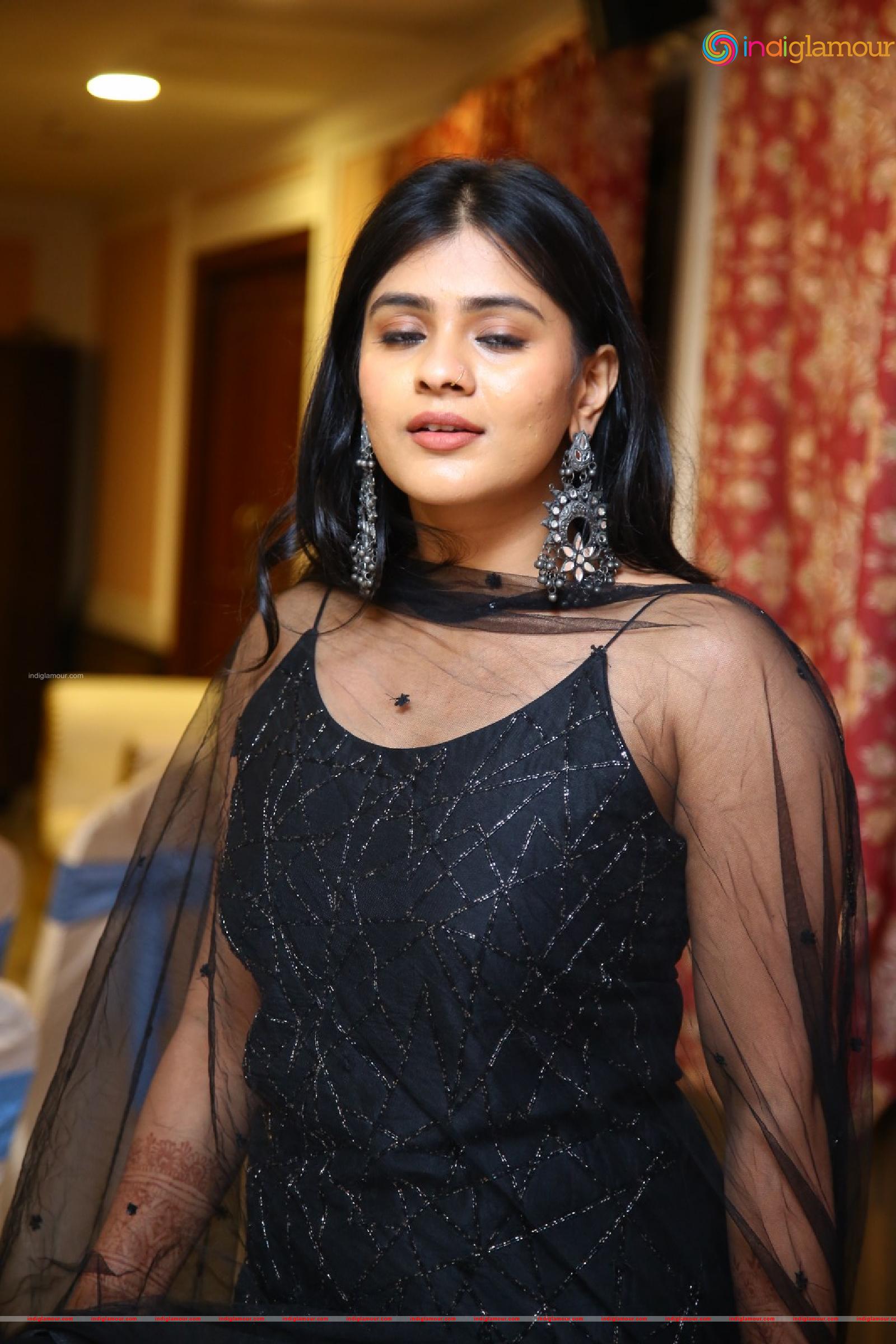 Hebah Patel Actress hd photo
