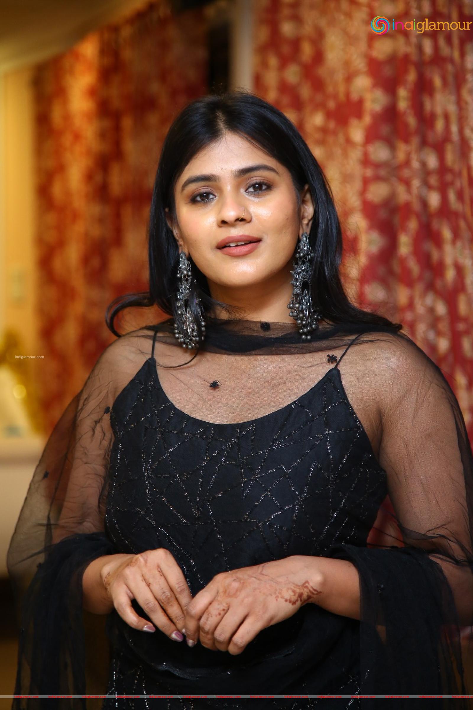 Hebah Patel Actress hd photo