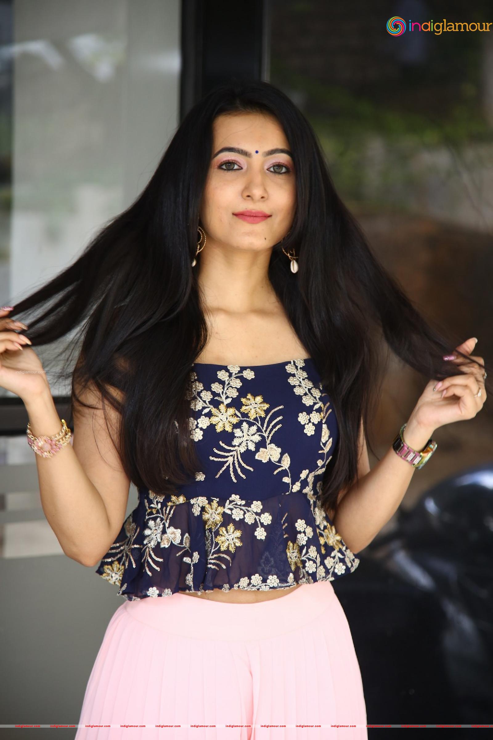 Adhvithi Shetty Actress hd photo