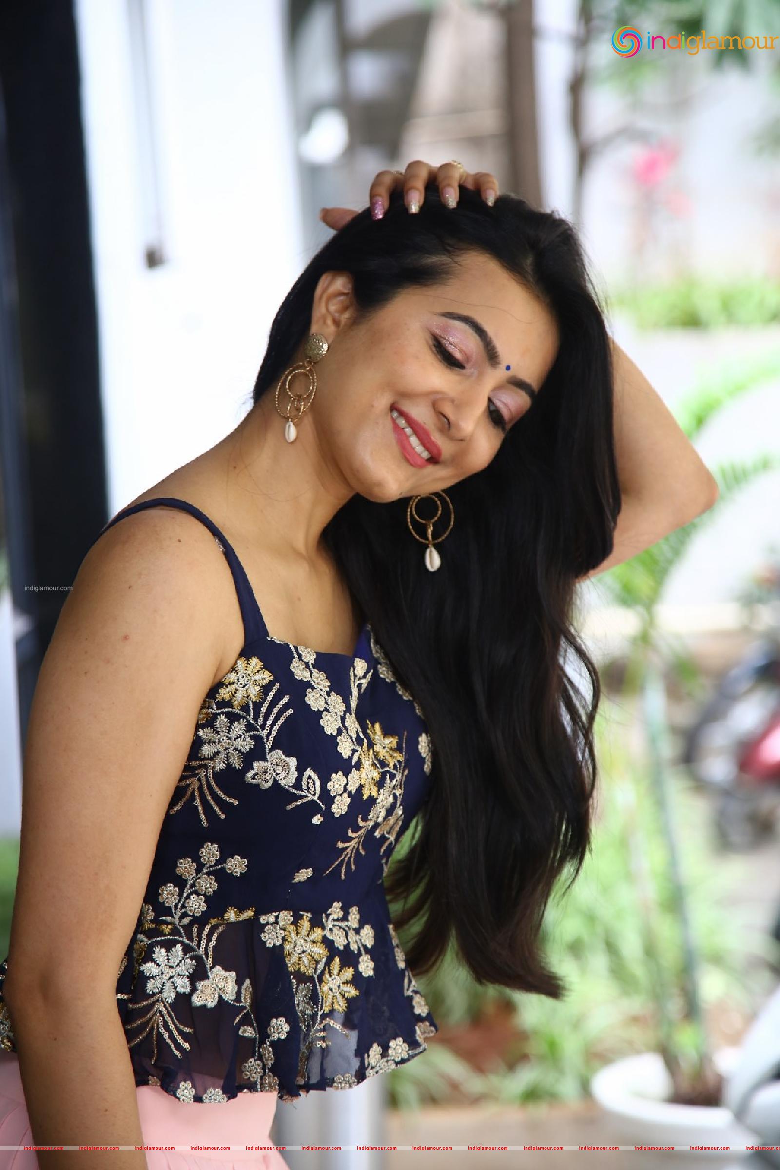 Adhvithi Shetty Actress hd photo