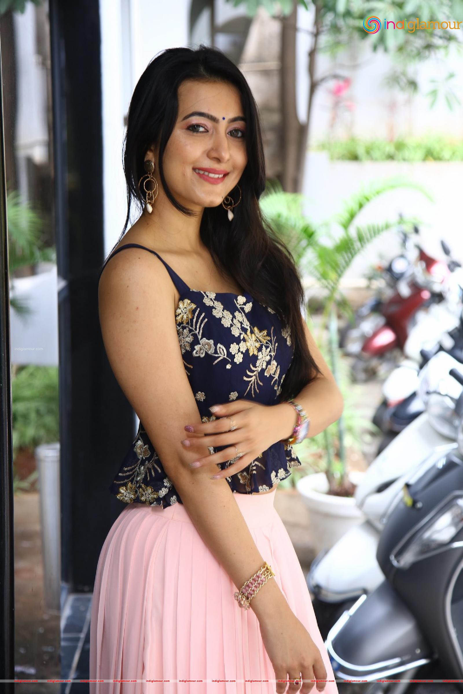 Adhvithi Shetty Actress hd photo