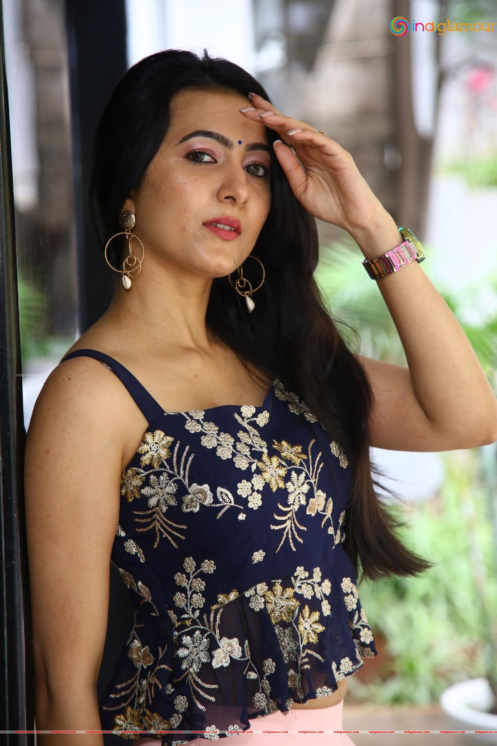 Adhvithi Shetty Actress hd photo