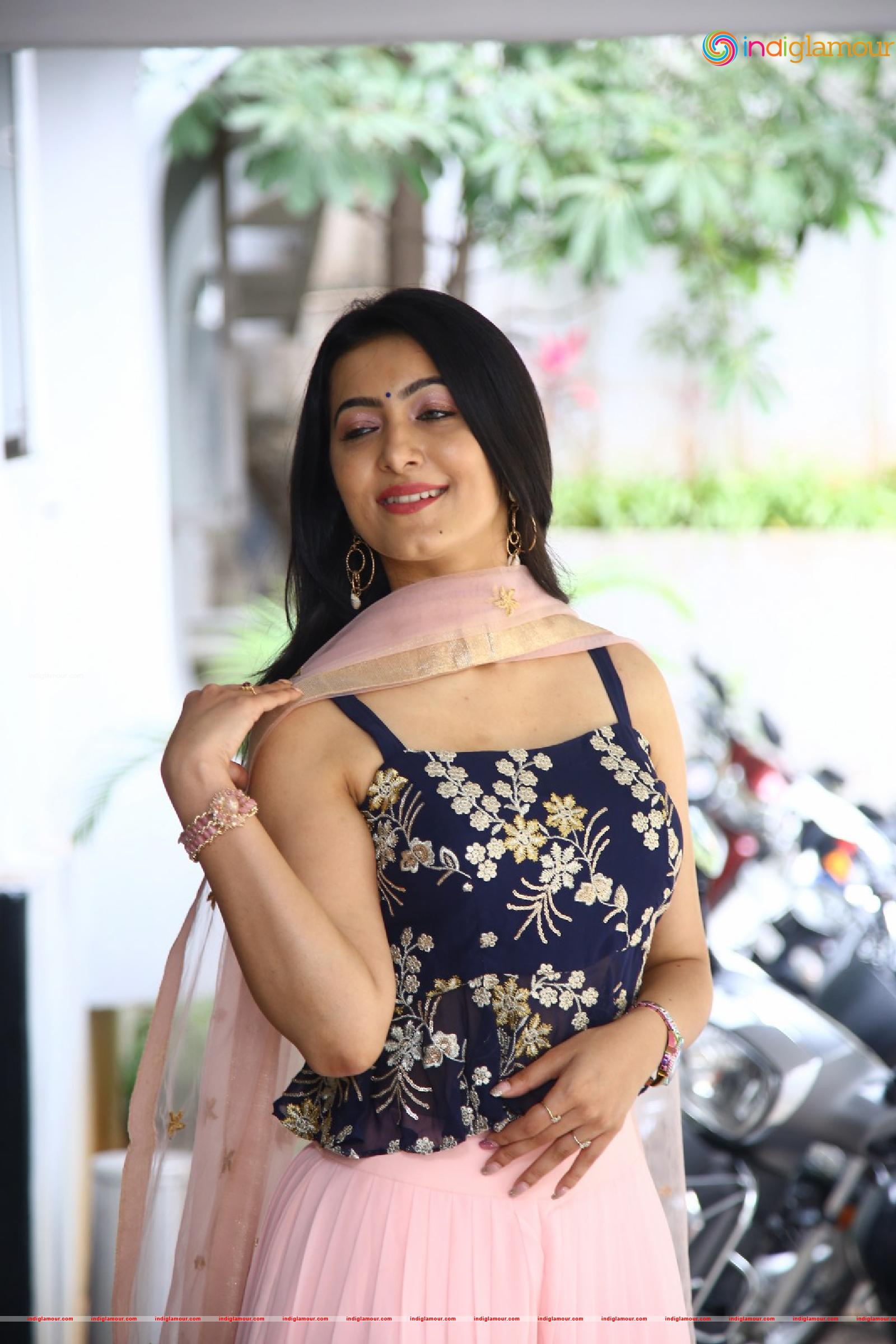 Adhvithi Shetty Actress hd photo