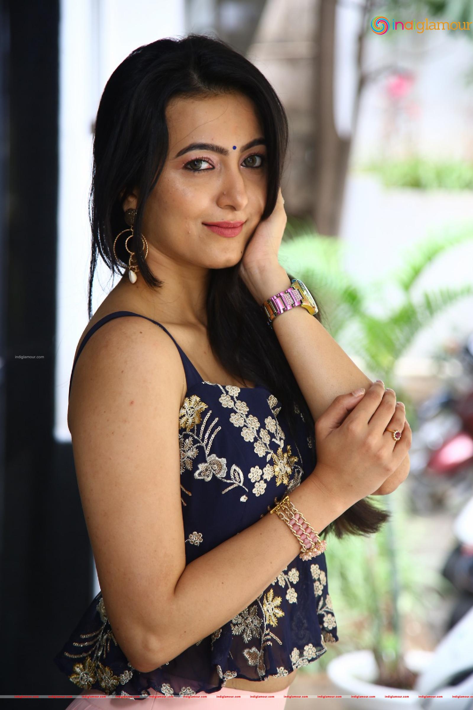 Adhvithi Shetty Actress hd photo