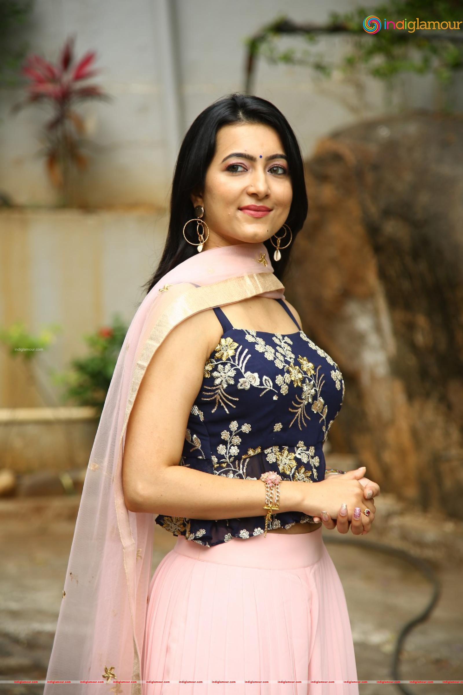 Adhvithi Shetty Actress hd photo