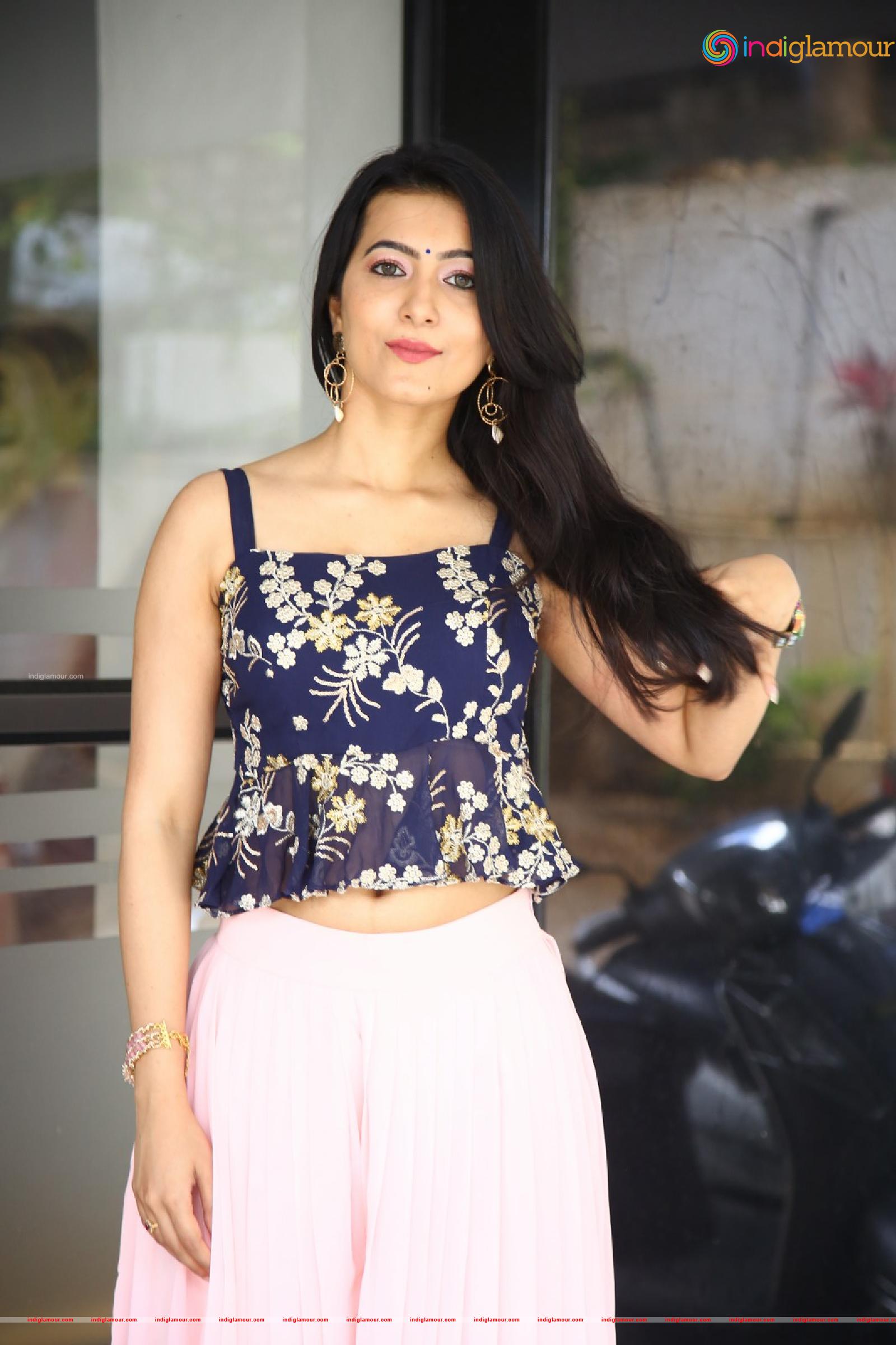 Adhvithi Shetty Actress hd photo