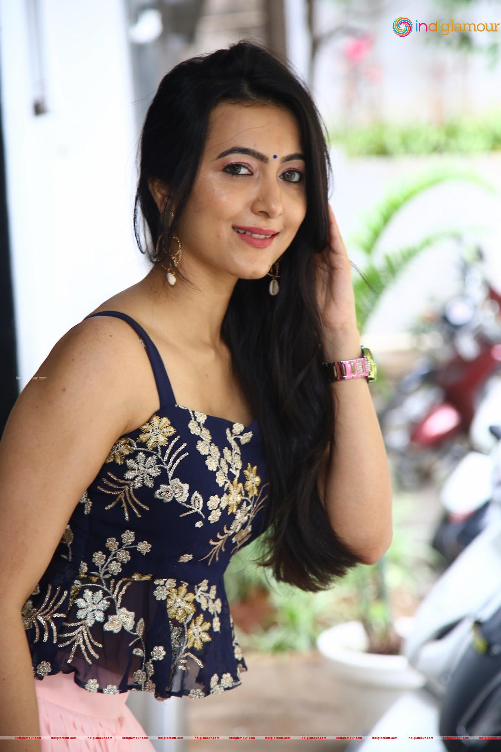 Adhvithi Shetty Actress hd photo