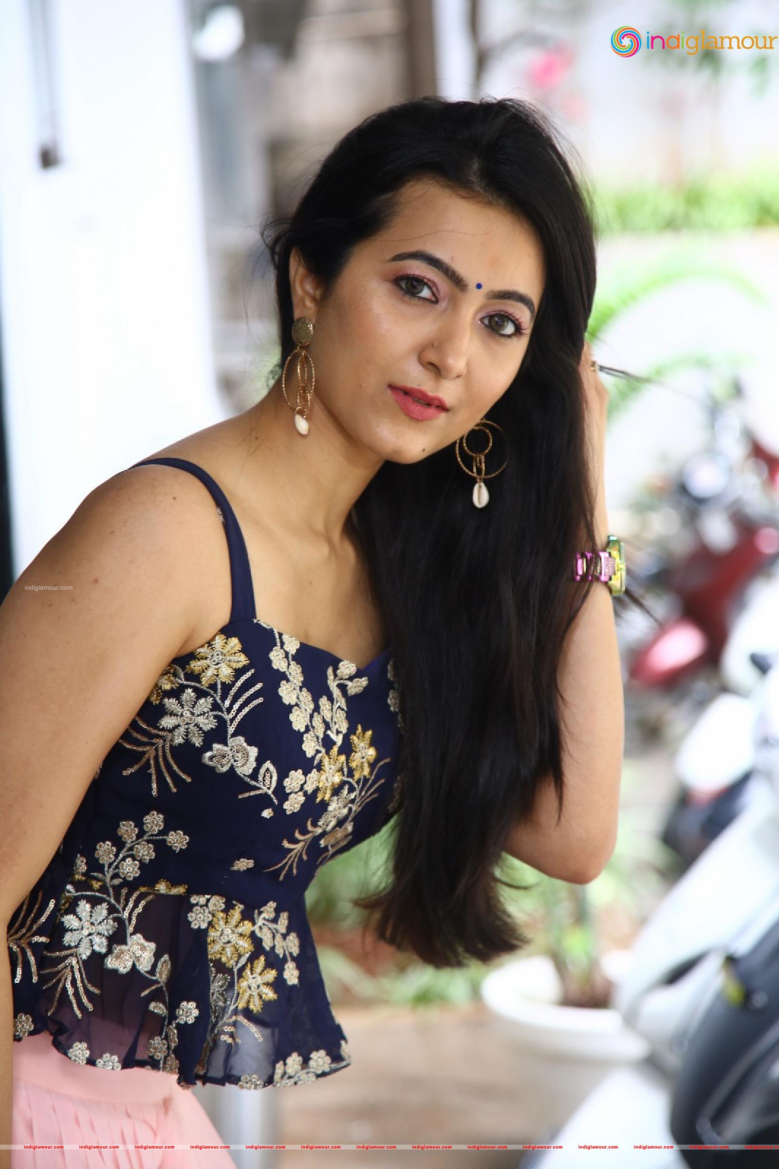 Adhvithi Shetty Actress hd photo