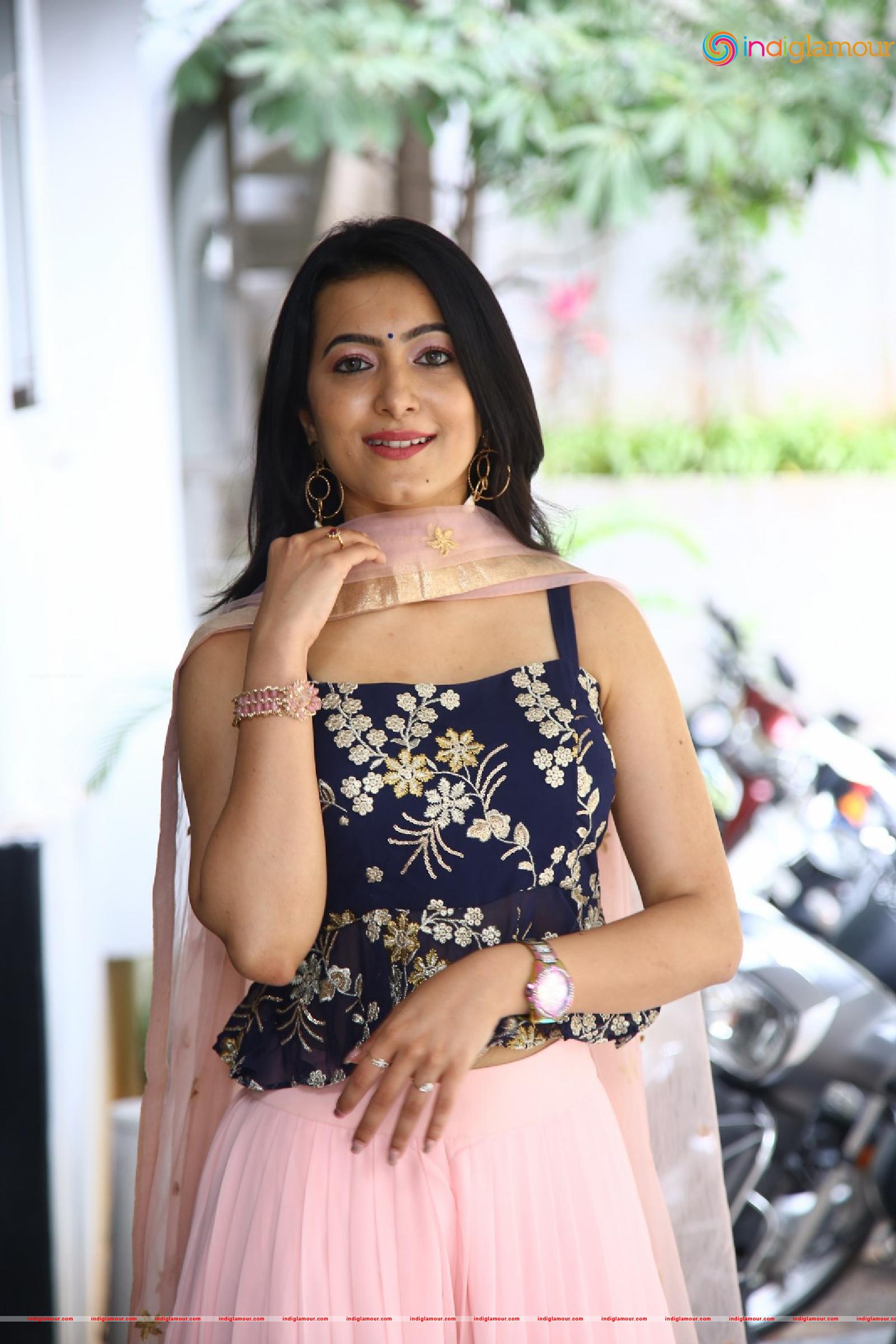 Adhvithi Shetty Actress hd photo