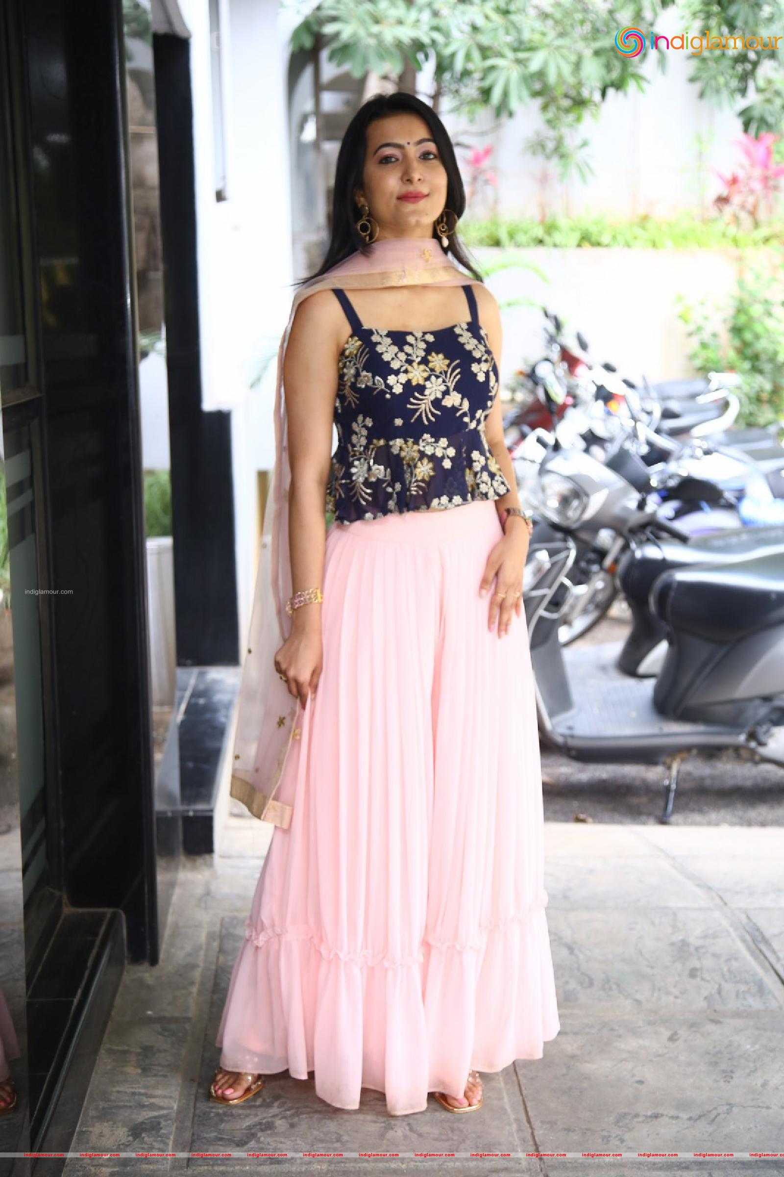 Adhvithi Shetty Actress hd photo