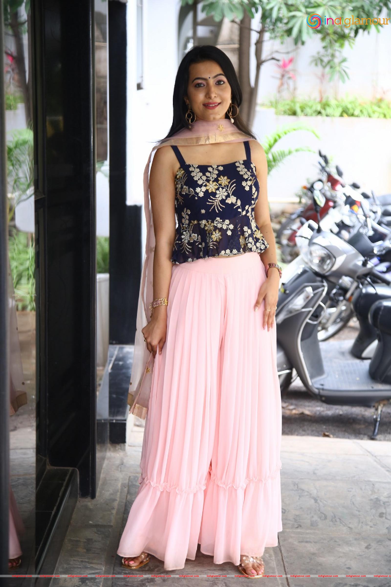Adhvithi Shetty Actress hd photo