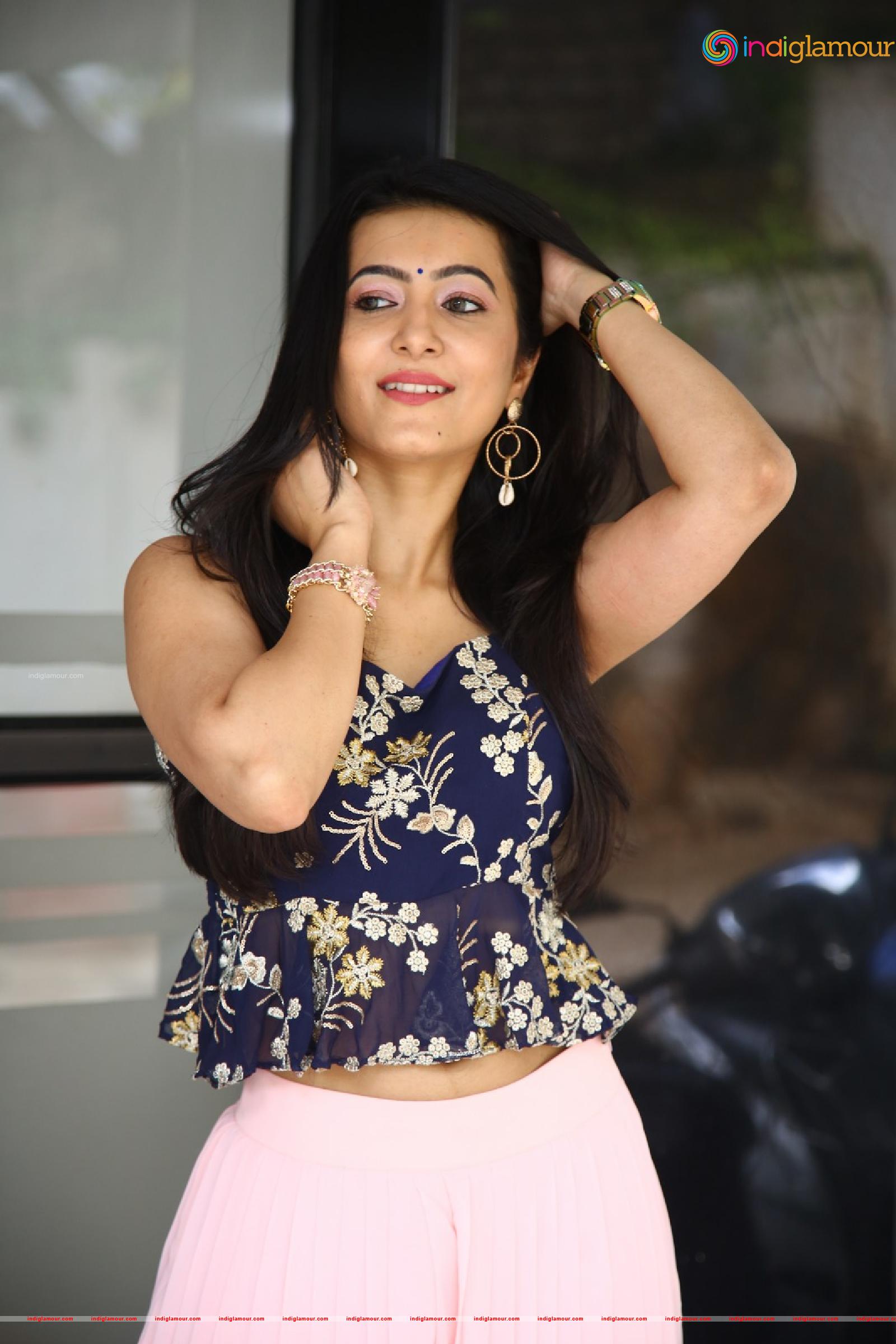 Adhvithi Shetty Actress hd photo