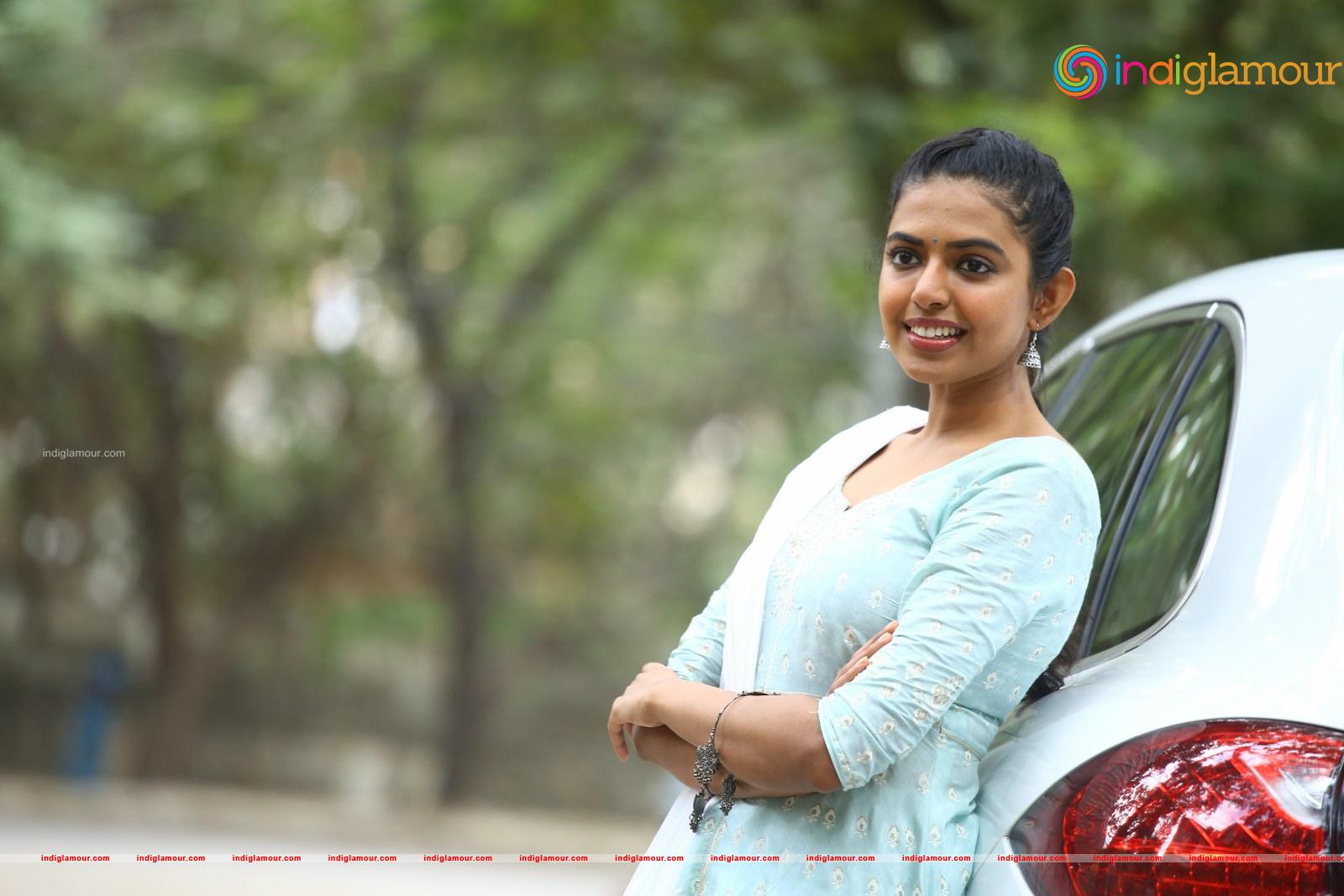 Shivani Rajasekhar Actress hd photo