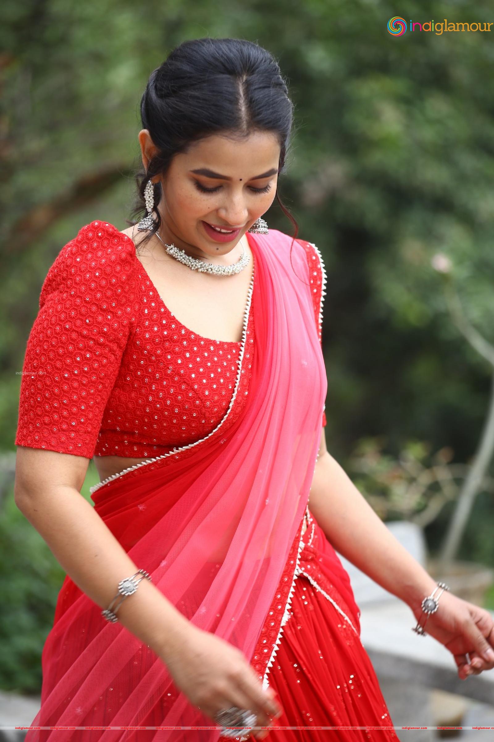Komalee Prasad Actress hd photo