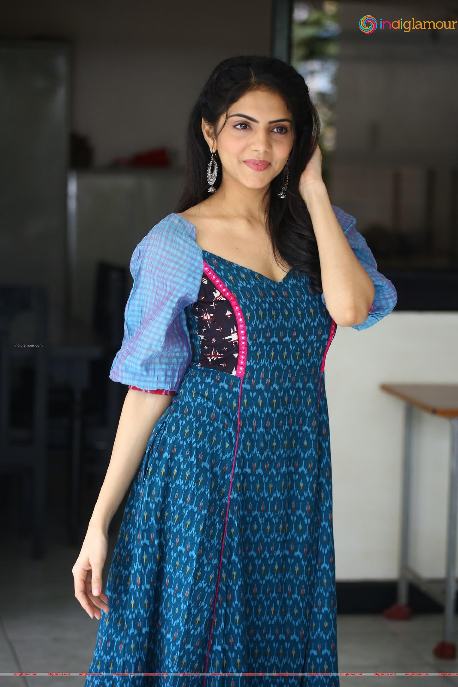 Misha Narang Actress hd photo