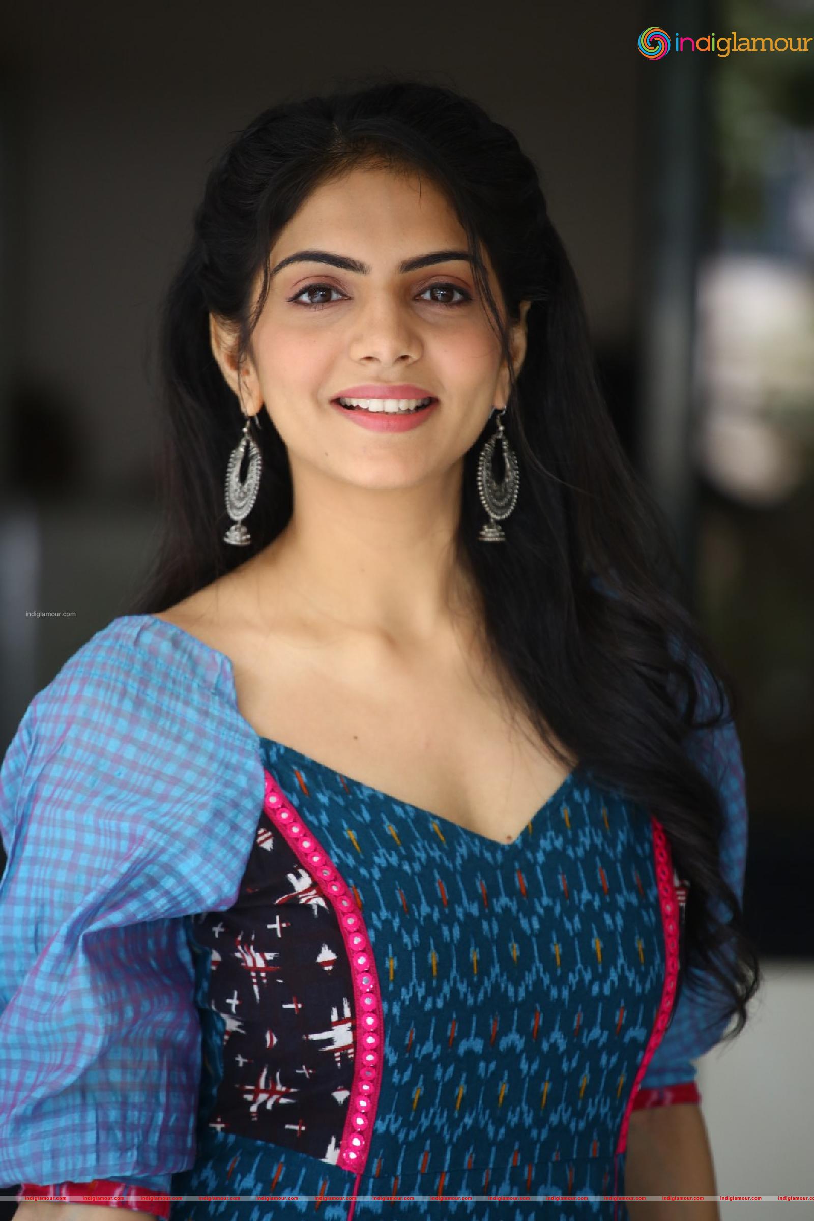 Misha Narang Actress hd photo