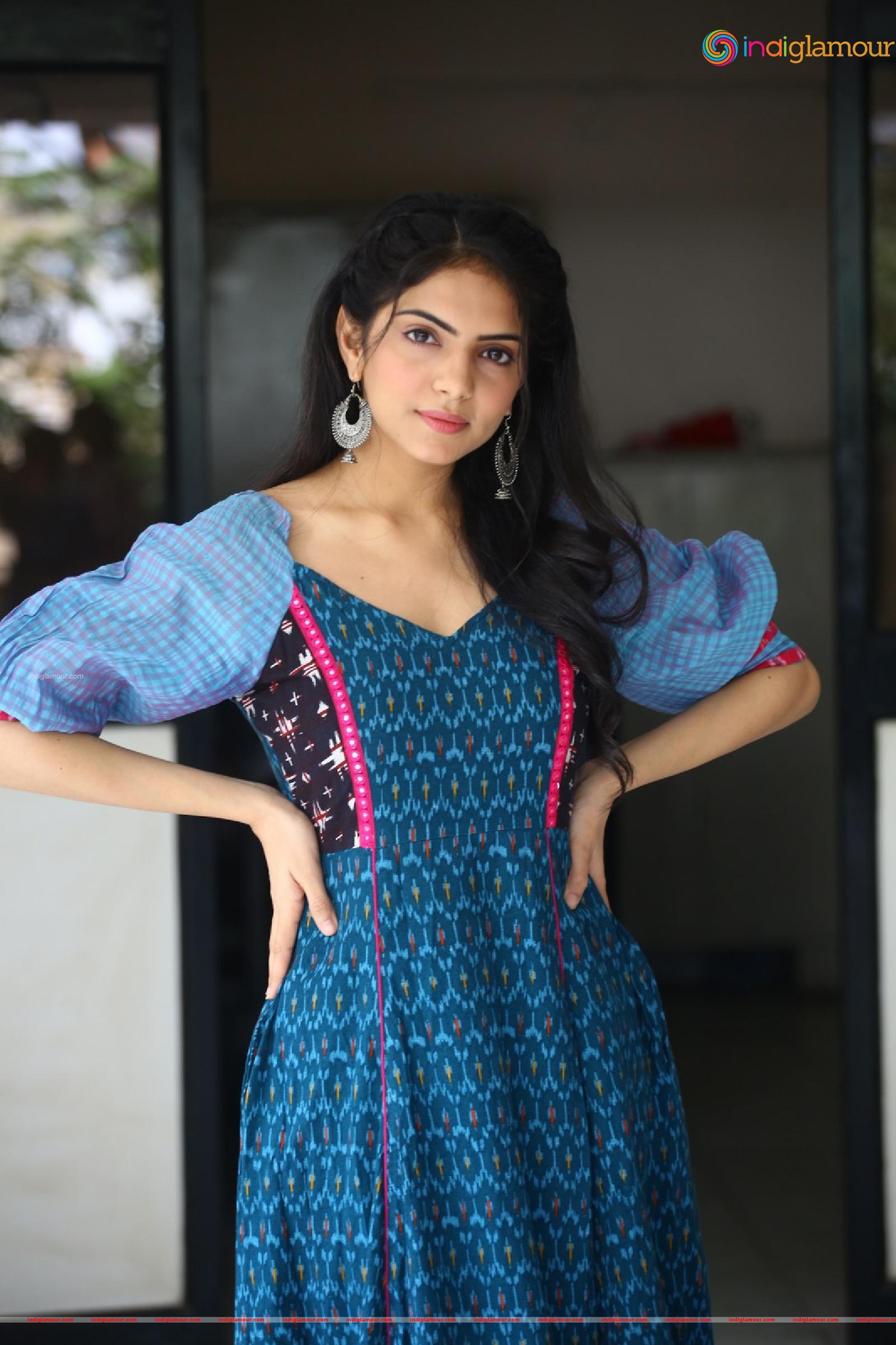 Misha Narang Actress hd photo
