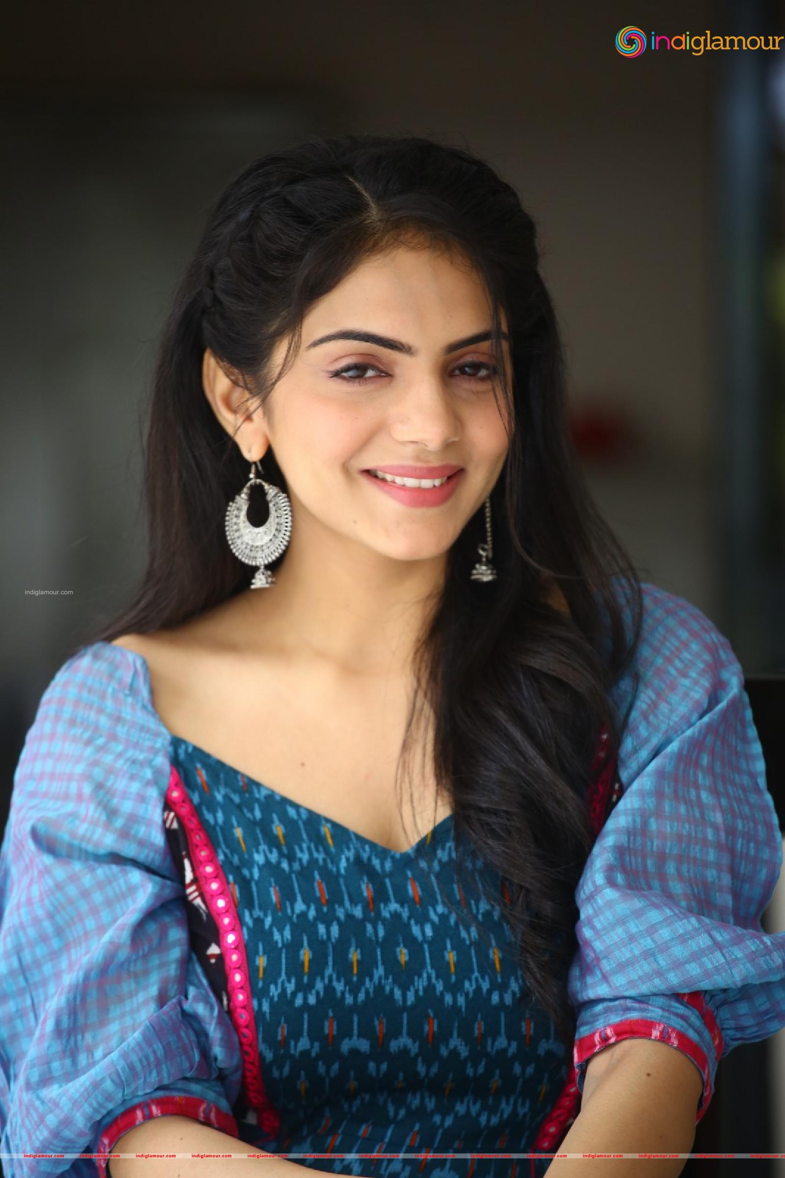 Misha Narang Actress hd photo