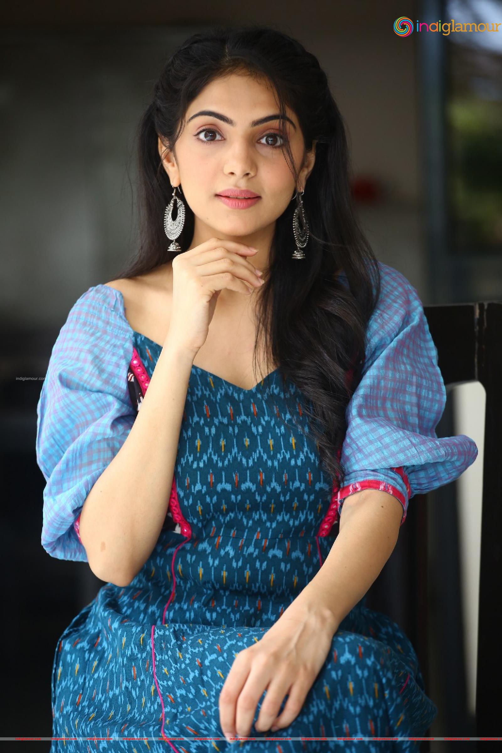 Misha Narang Actress hd photo