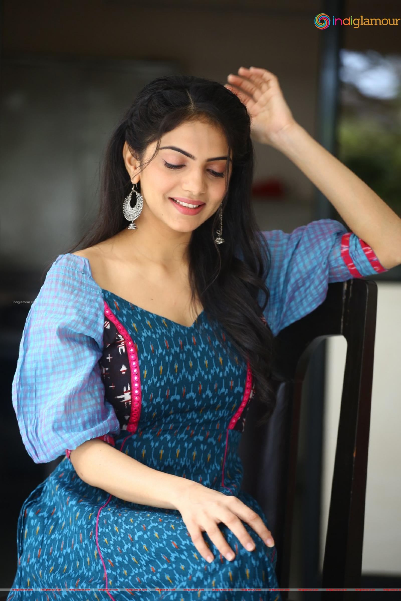 Misha Narang Actress hd photo