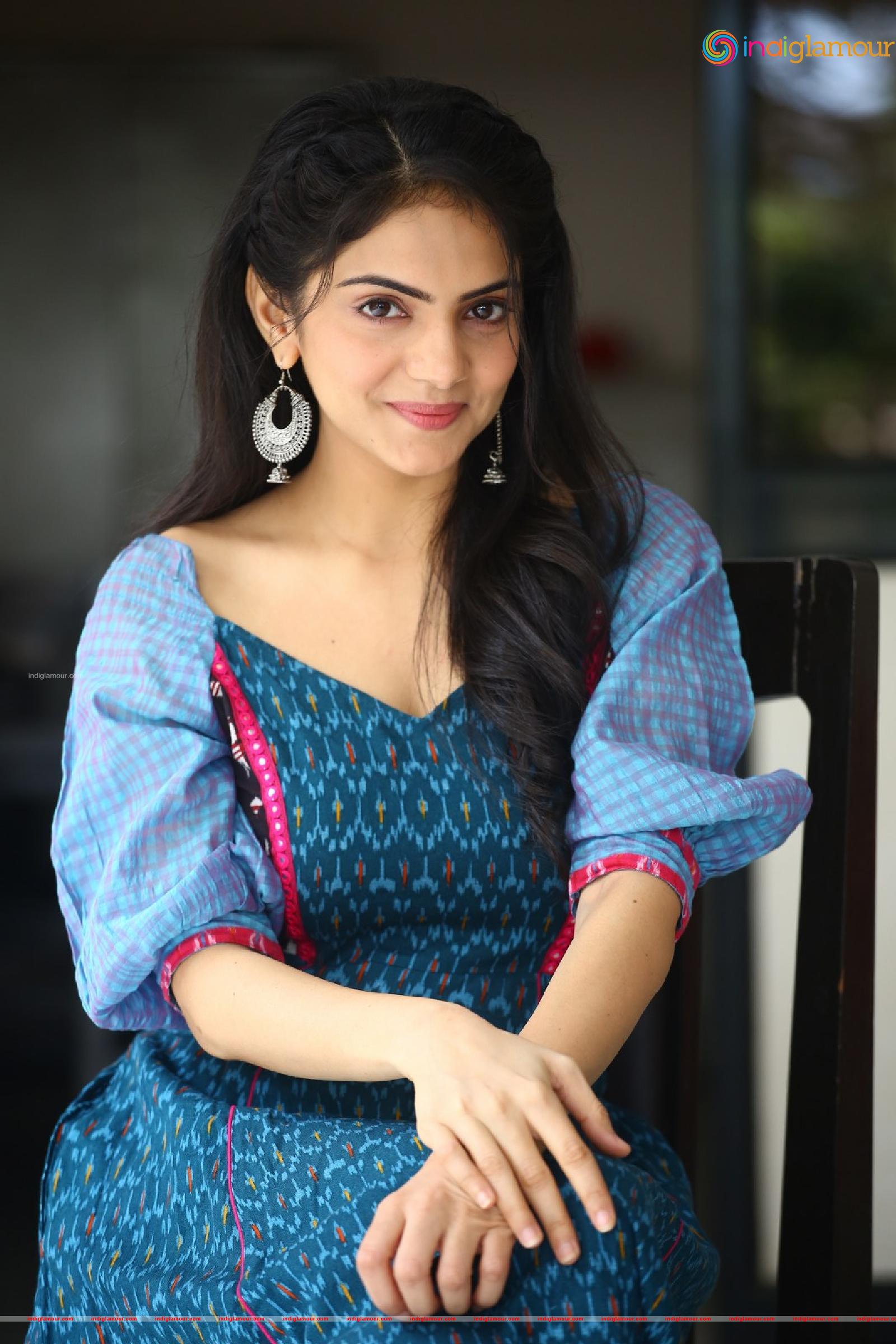 Misha Narang Actress hd photo
