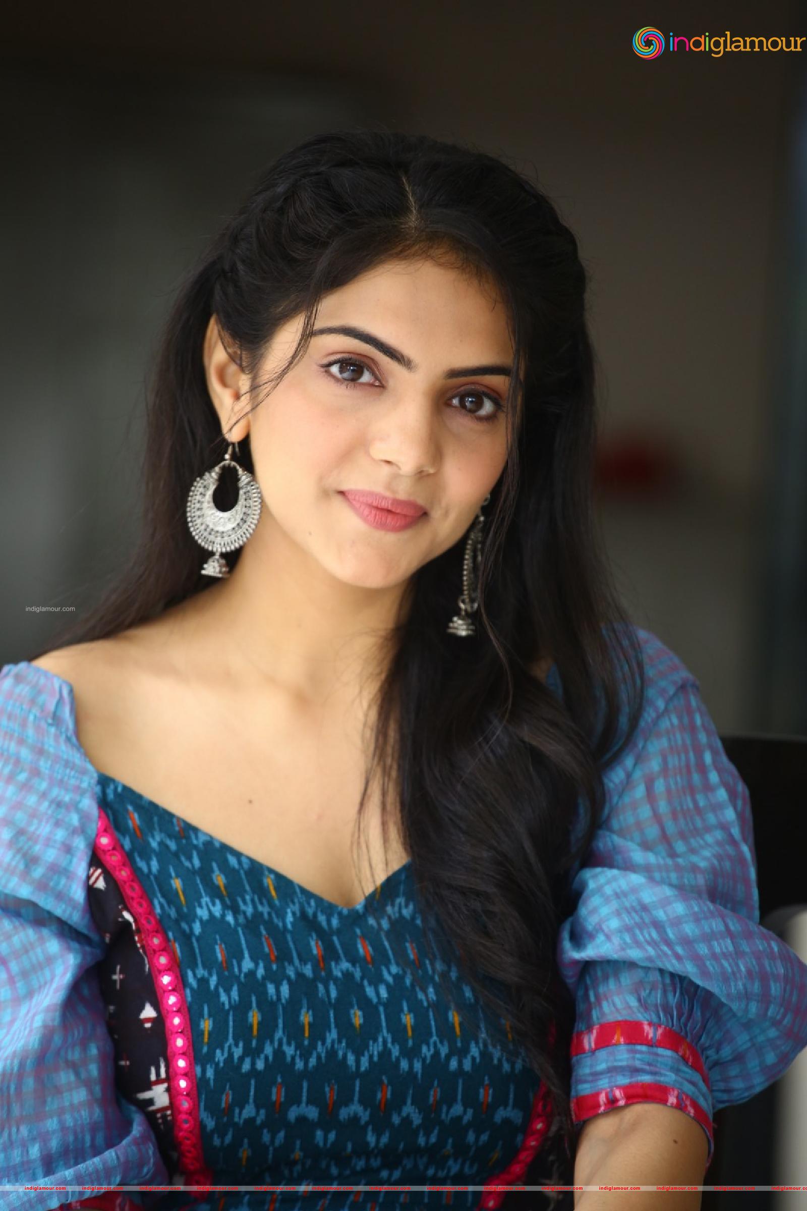 Misha Narang Actress hd photo