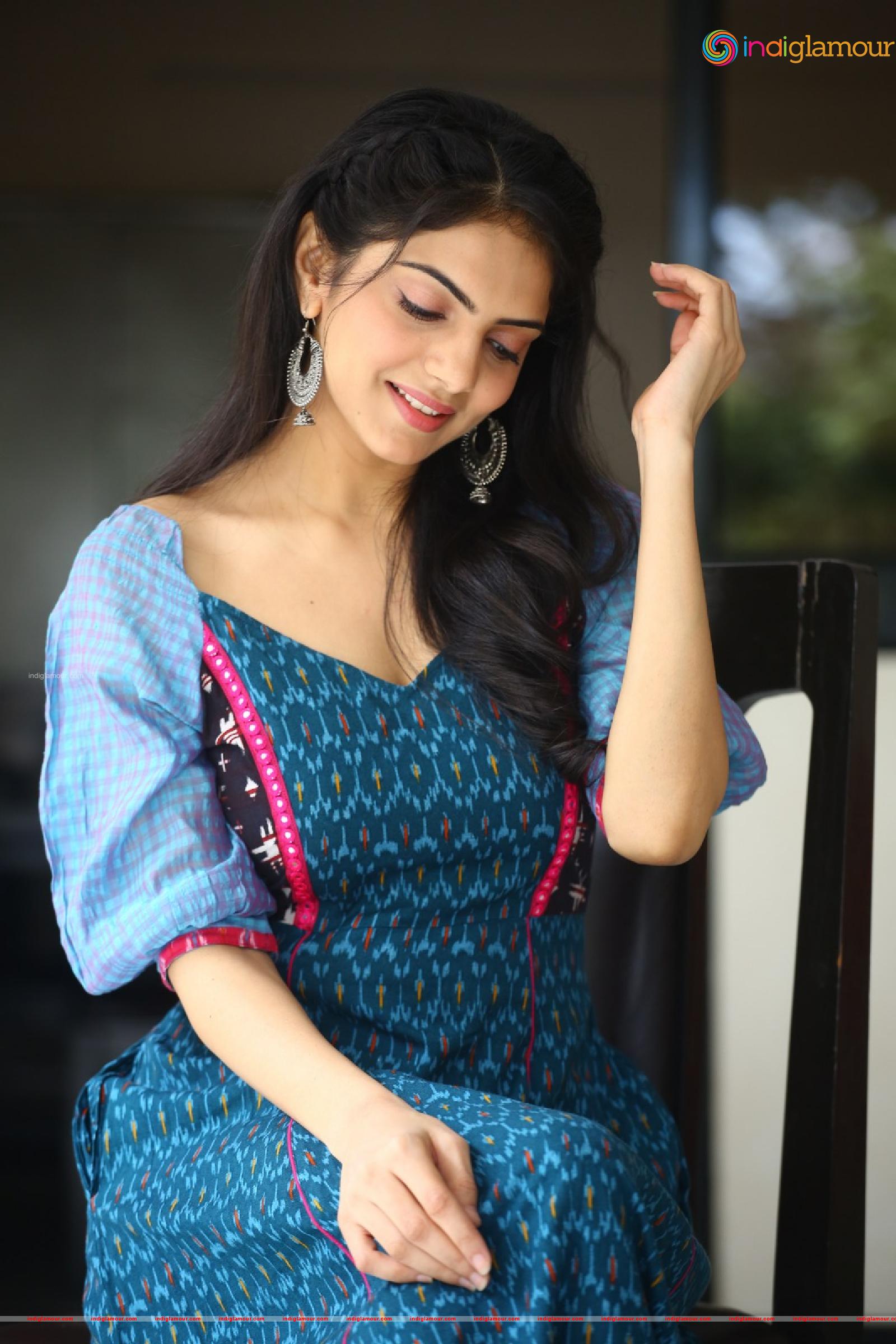 Misha Narang Actress hd photo