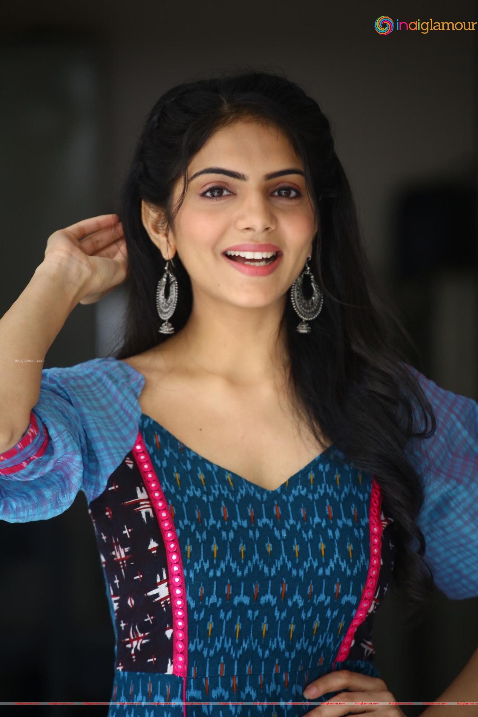 Misha Narang Actress hd photo
