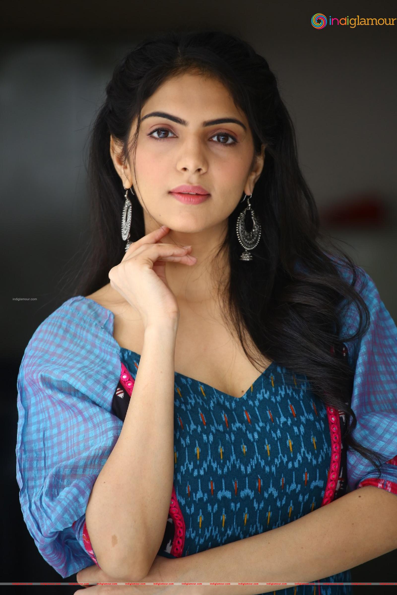 Misha Narang Actress hd photo