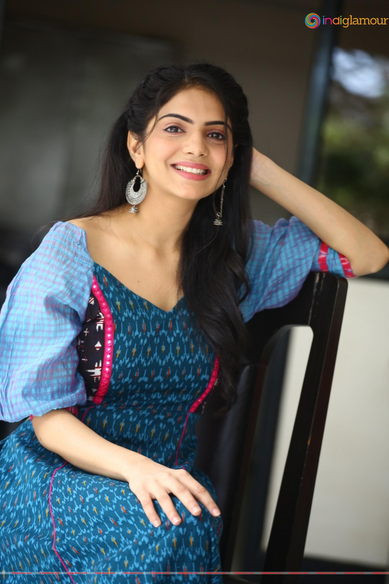 Misha Narang Actress hd photo
