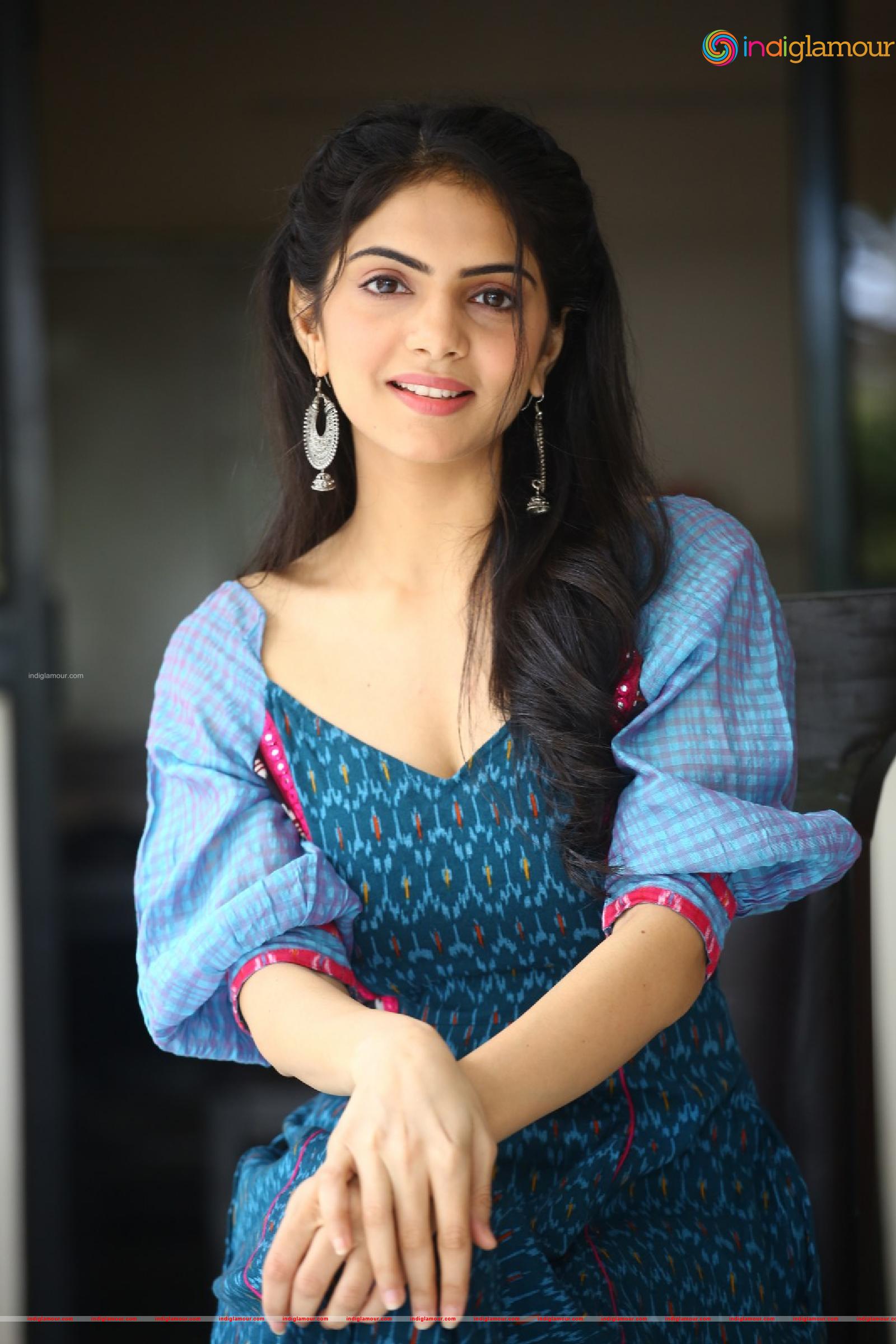 Misha Narang Actress hd photo