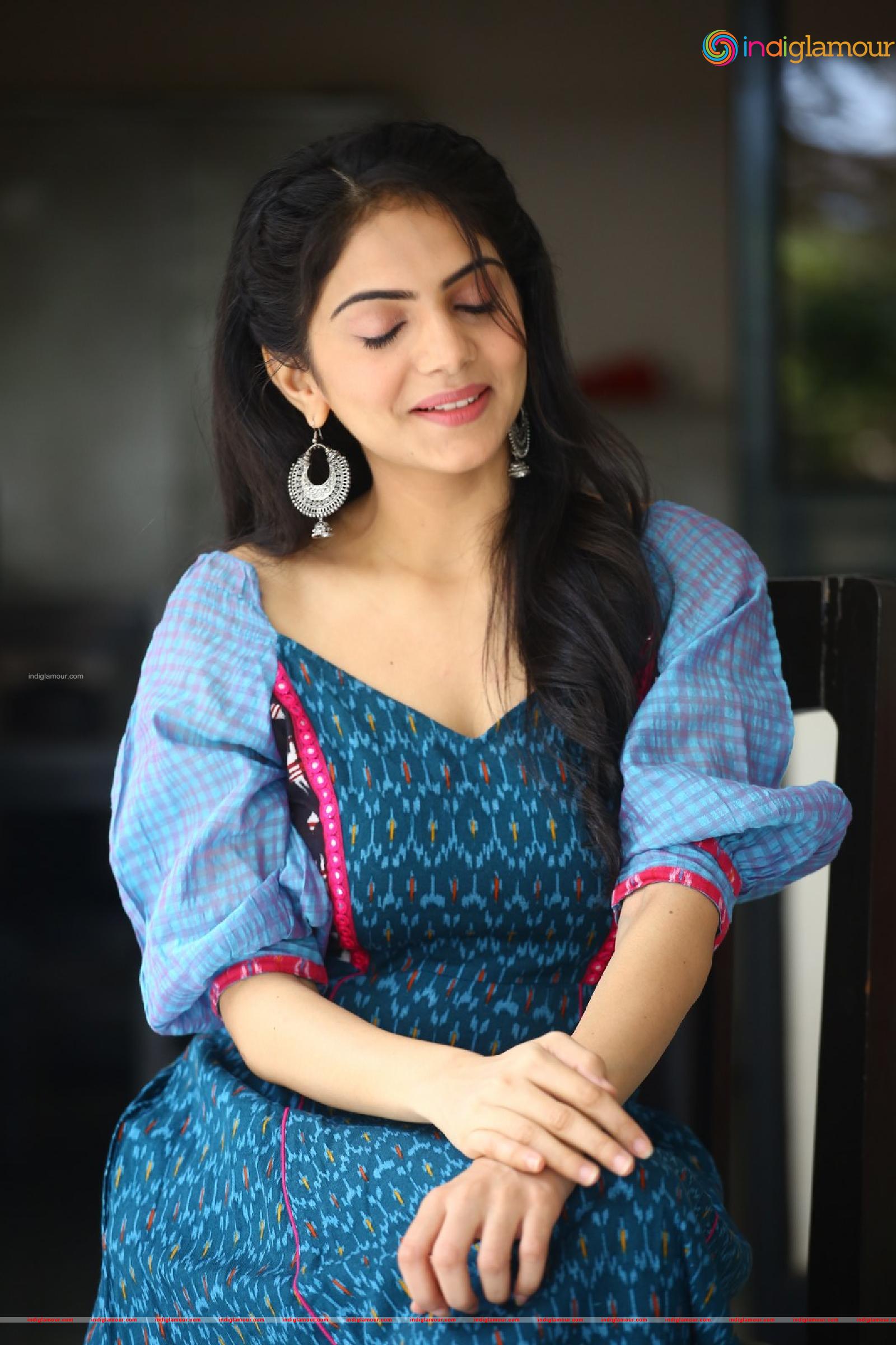 Misha Narang Actress hd photo