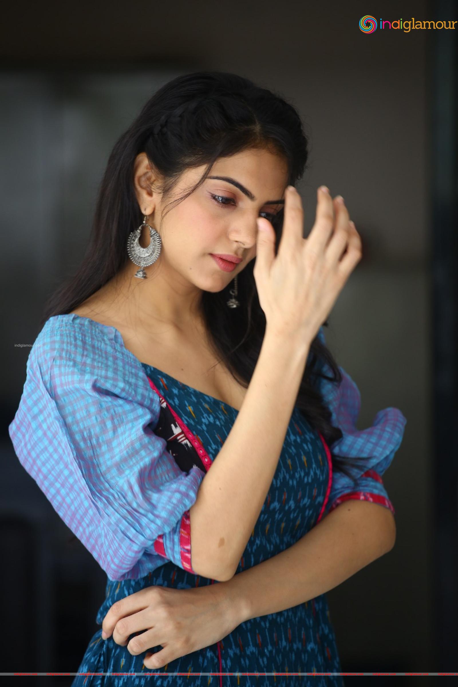 Misha Narang Actress hd photo