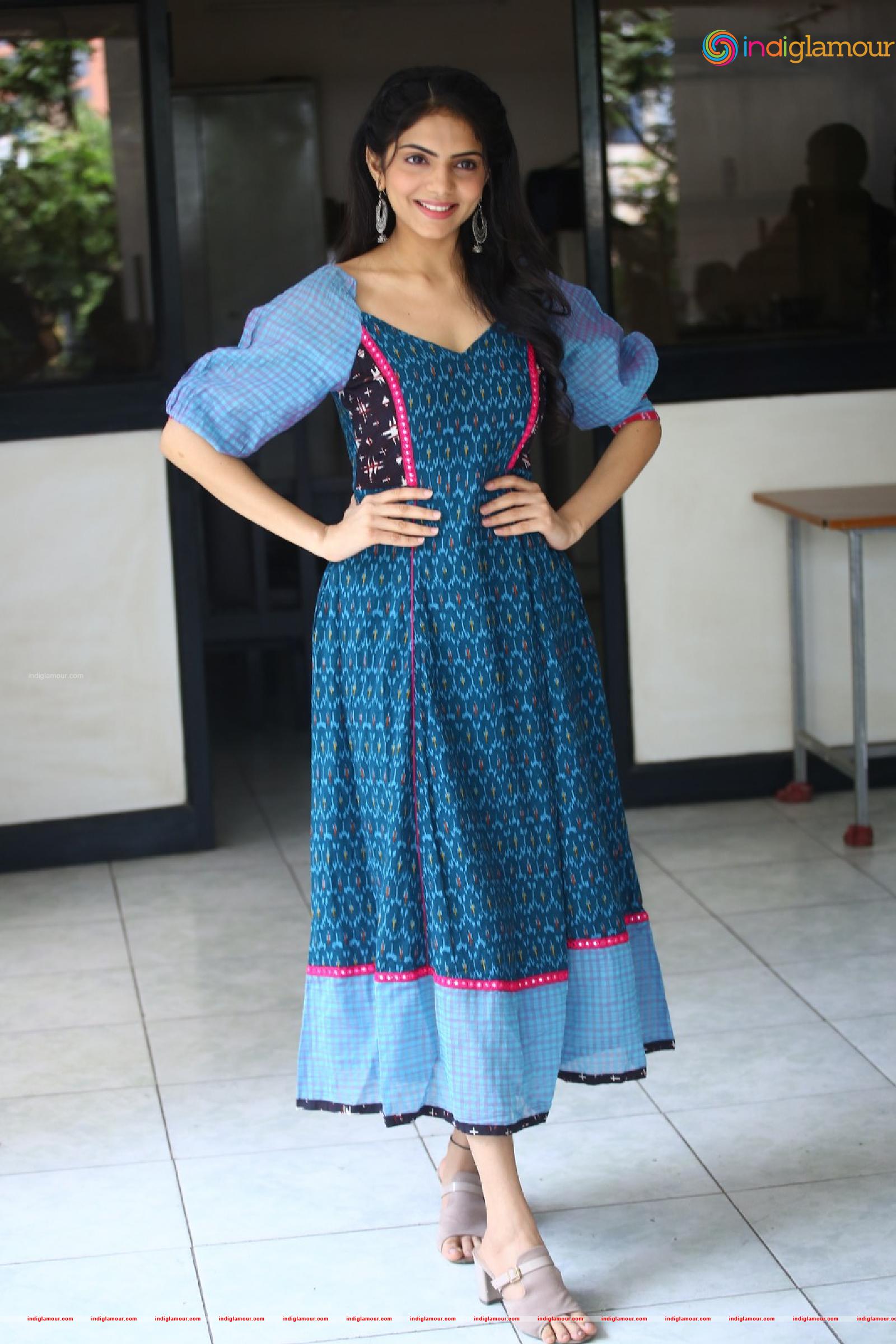 Misha Narang Actress hd photo