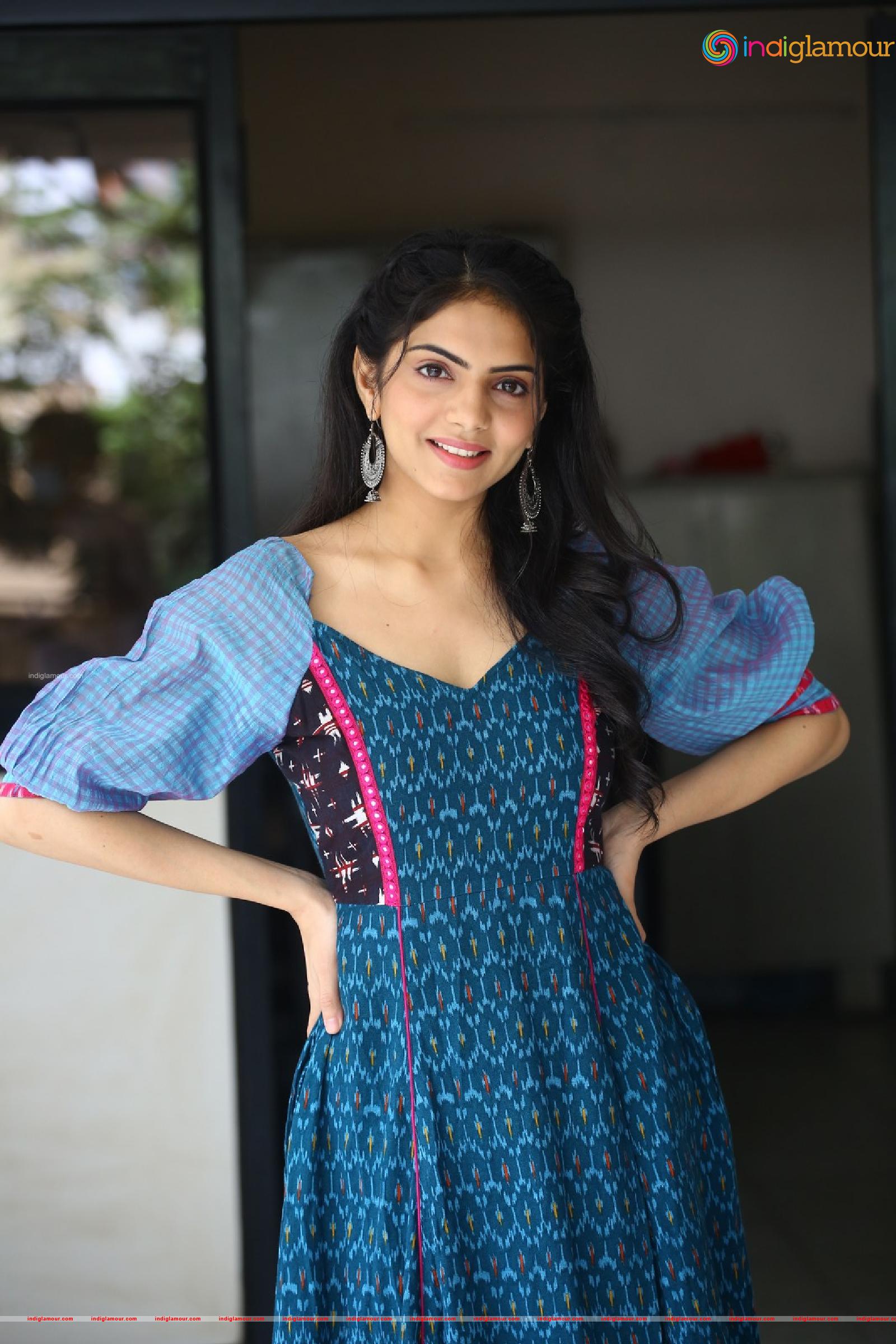 Misha Narang Actress hd photo