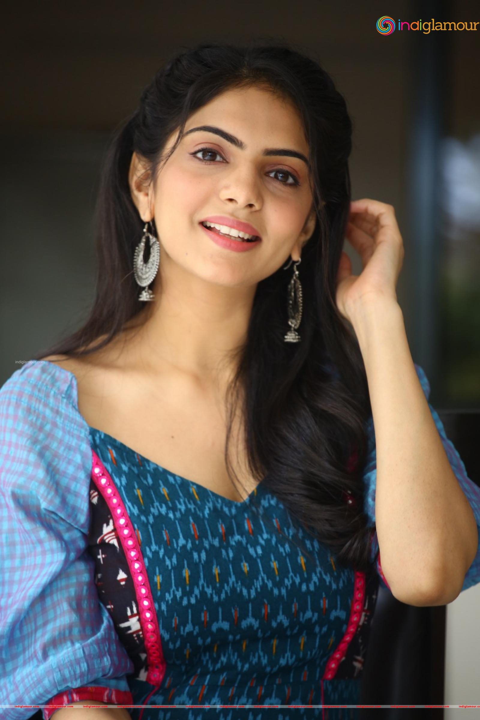 Misha Narang Actress hd photo