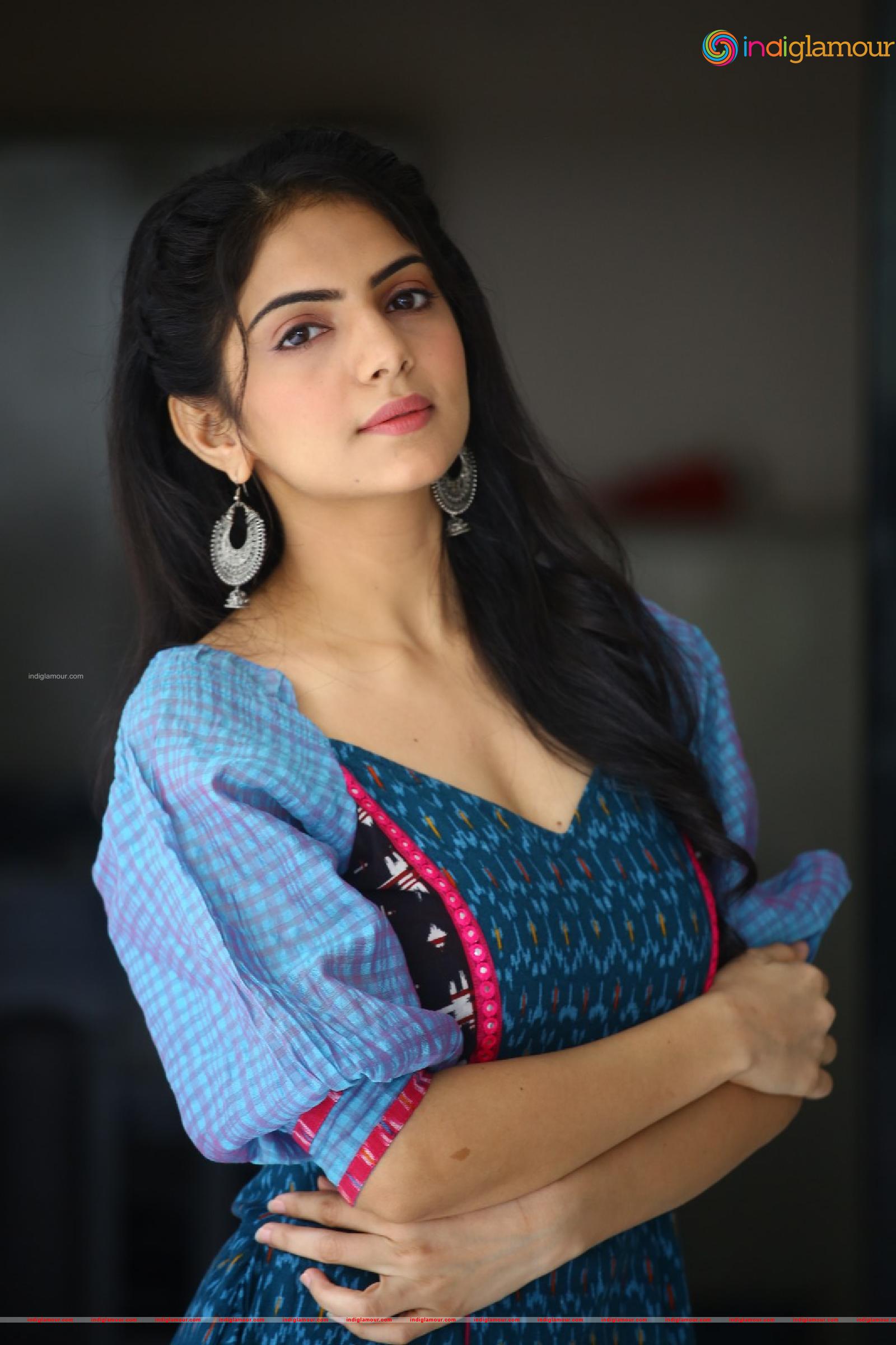 Misha Narang Actress hd photo
