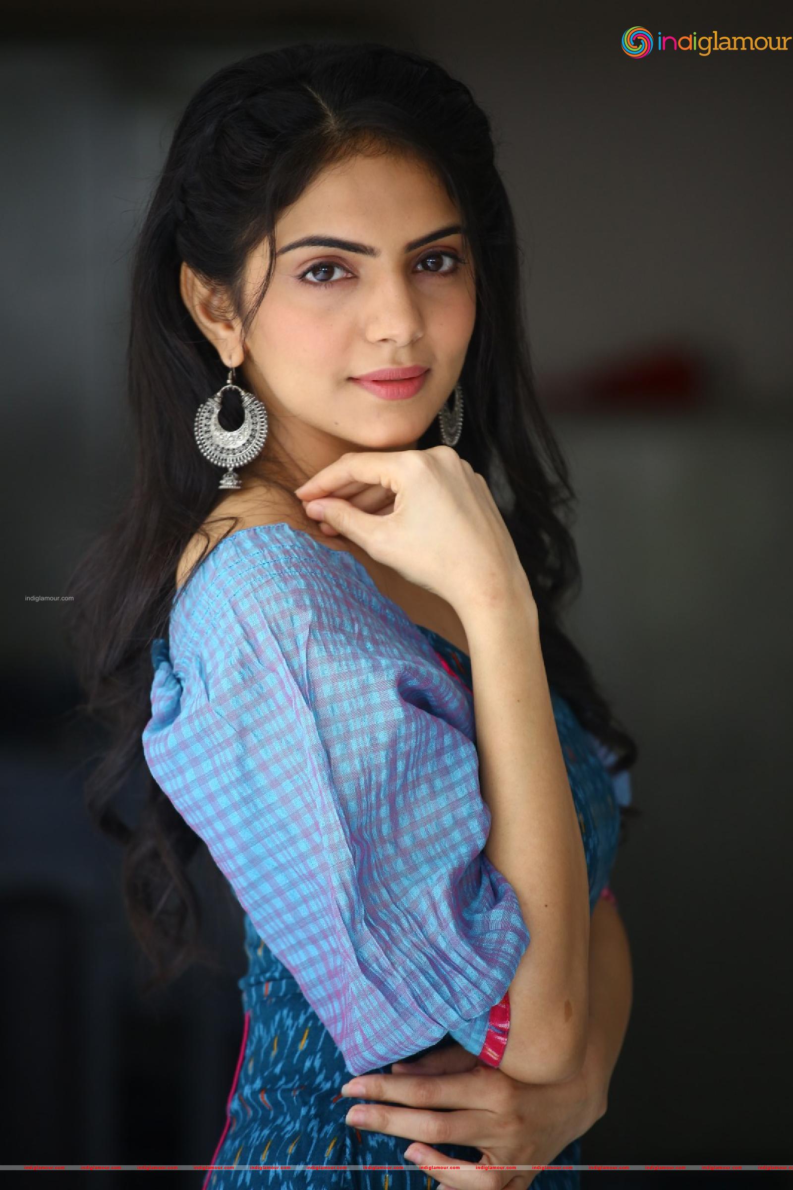 Misha Narang Actress hd photo