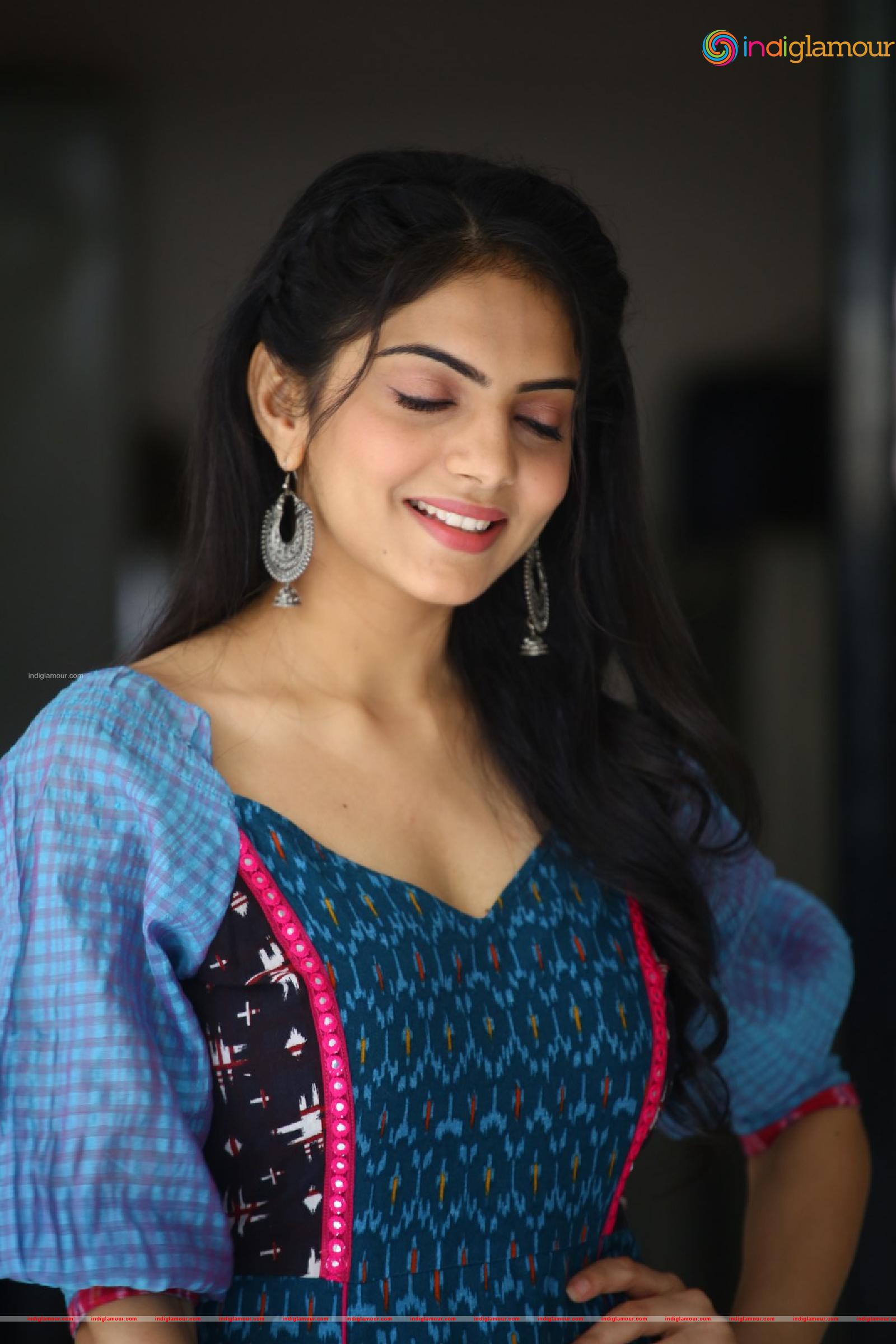 Misha Narang Actress hd photo