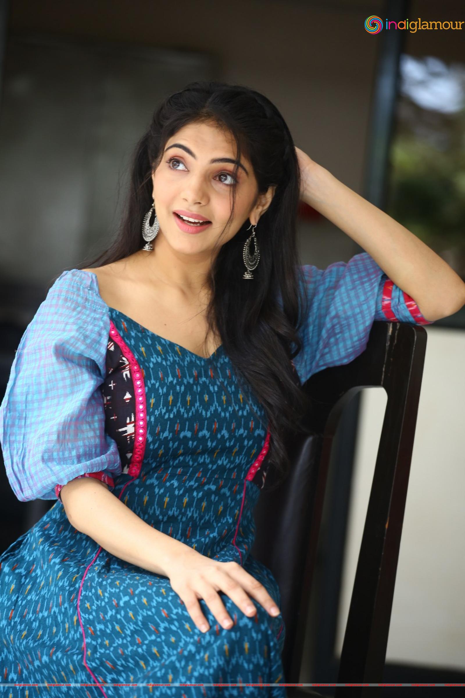 Misha Narang Actress hd photo