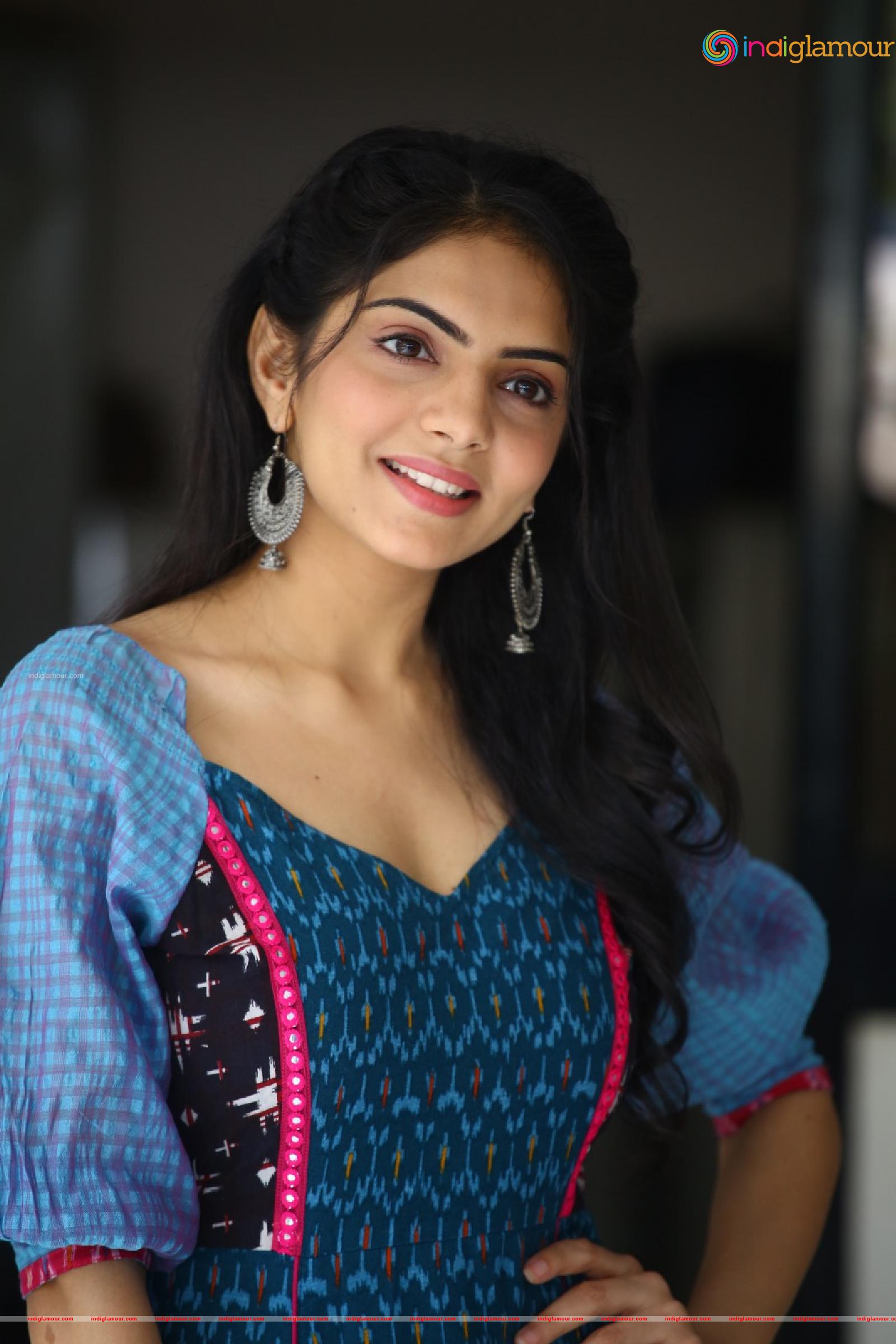 Misha Narang Actress hd photo