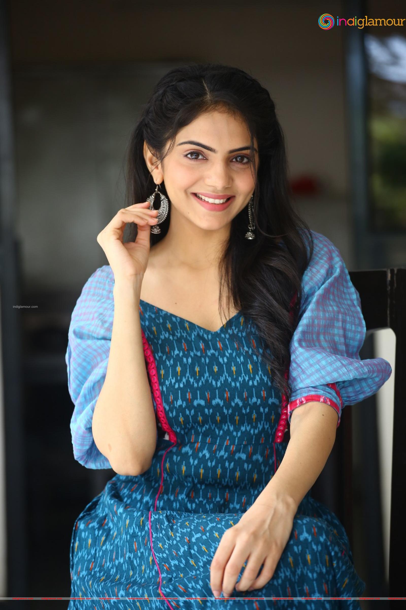 Misha Narang Actress hd photo