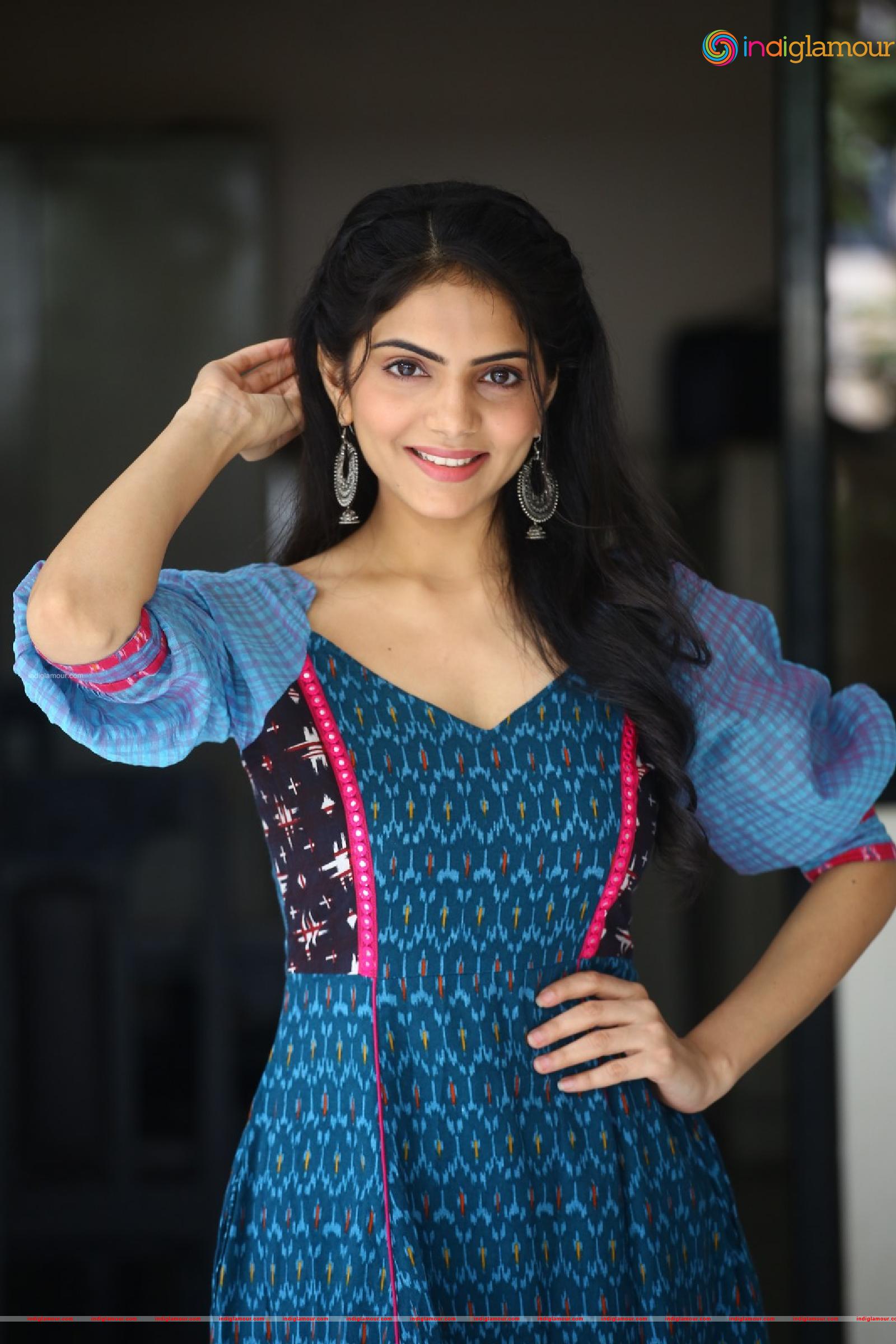 Misha Narang Actress hd photo