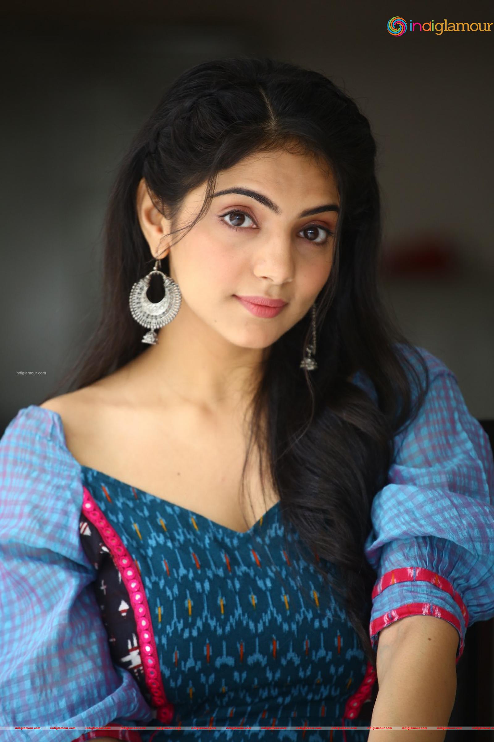 Misha Narang Actress hd photo