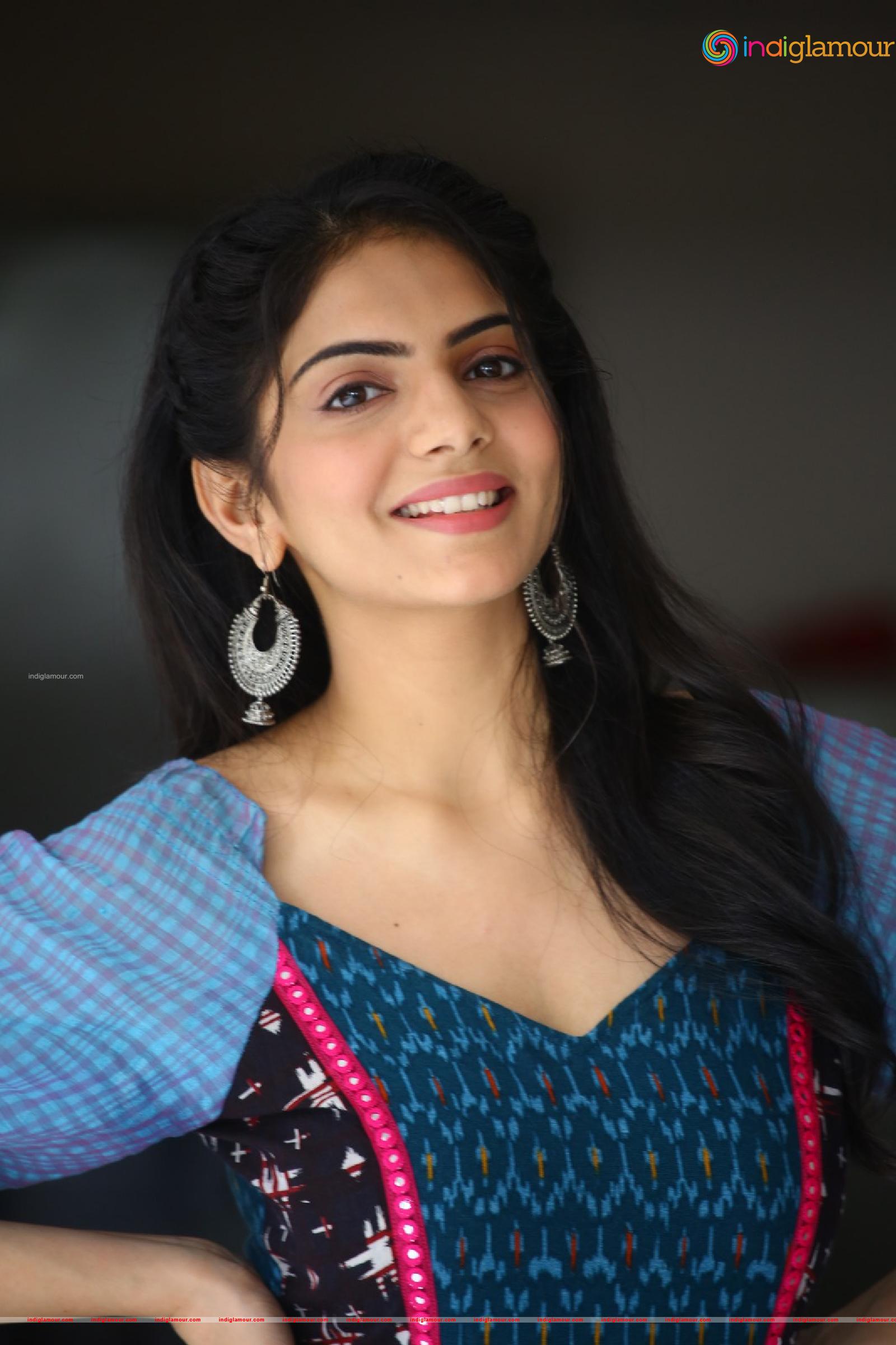Misha Narang Actress hd photo
