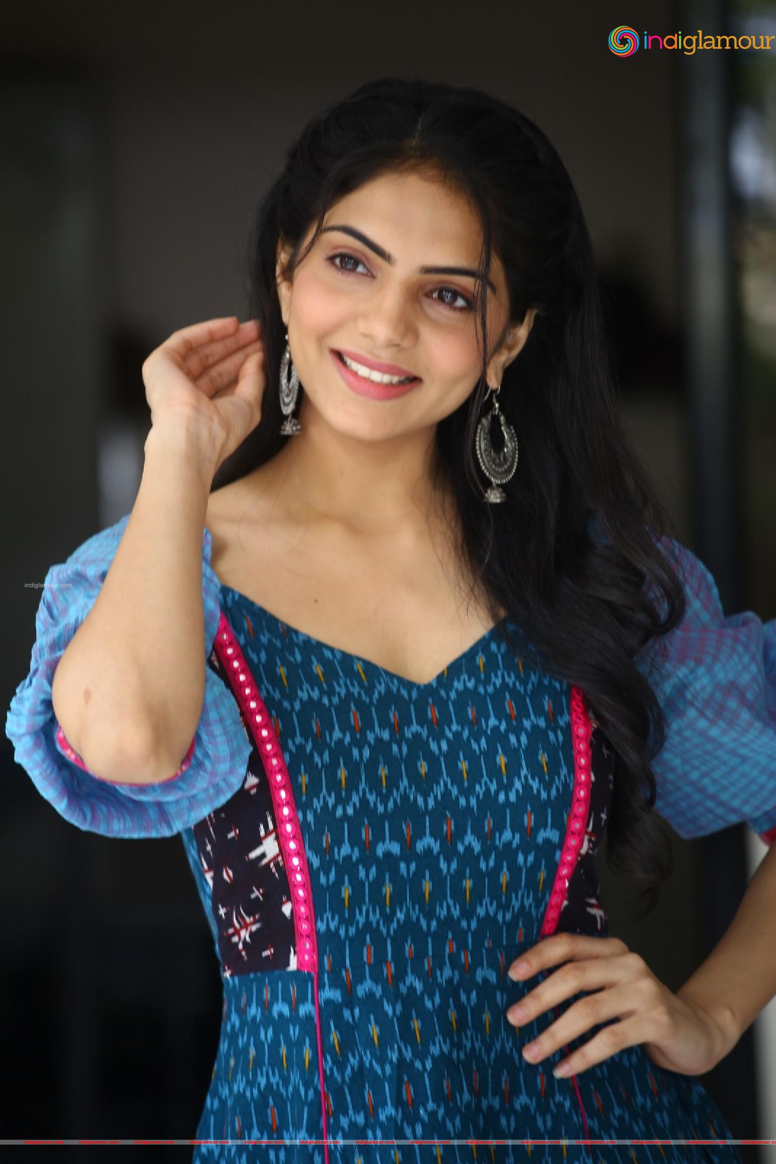 Misha Narang Actress hd photo
