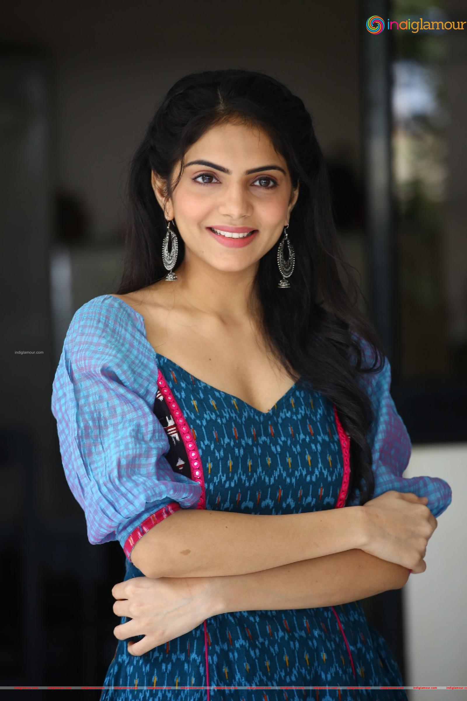 Misha Narang Actress hd photo