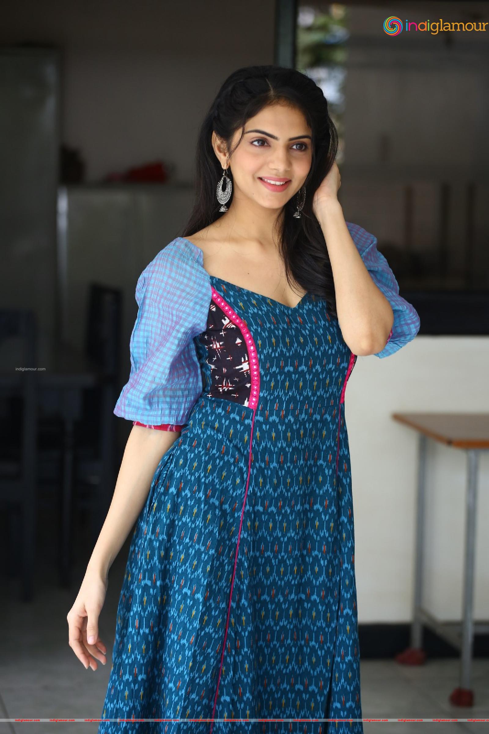 Misha Narang Actress hd photo